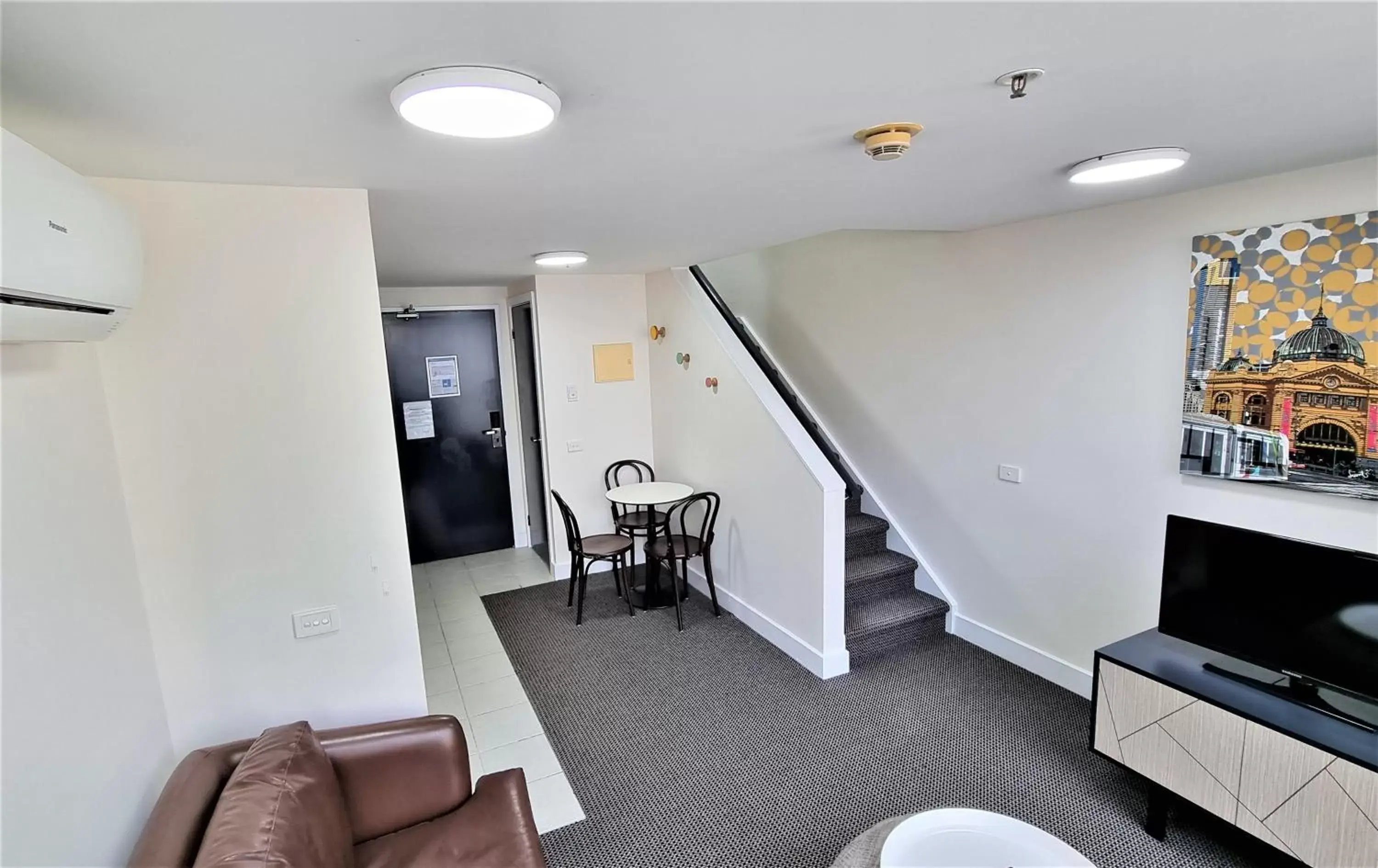 Bedroom, Seating Area in Quality Apartments Melbourne Central