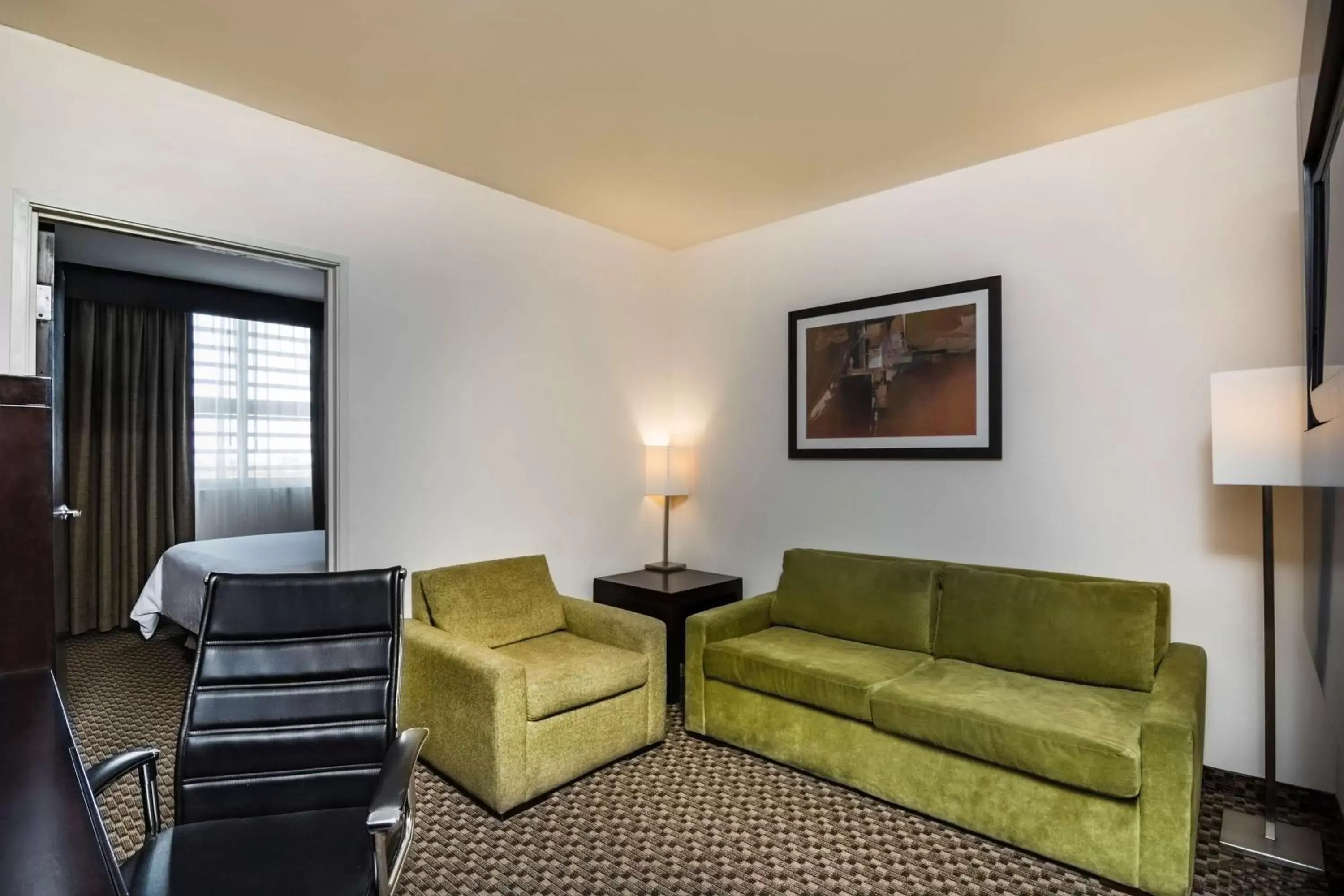 Living room, Seating Area in DoubleTree by Hilton Queretaro