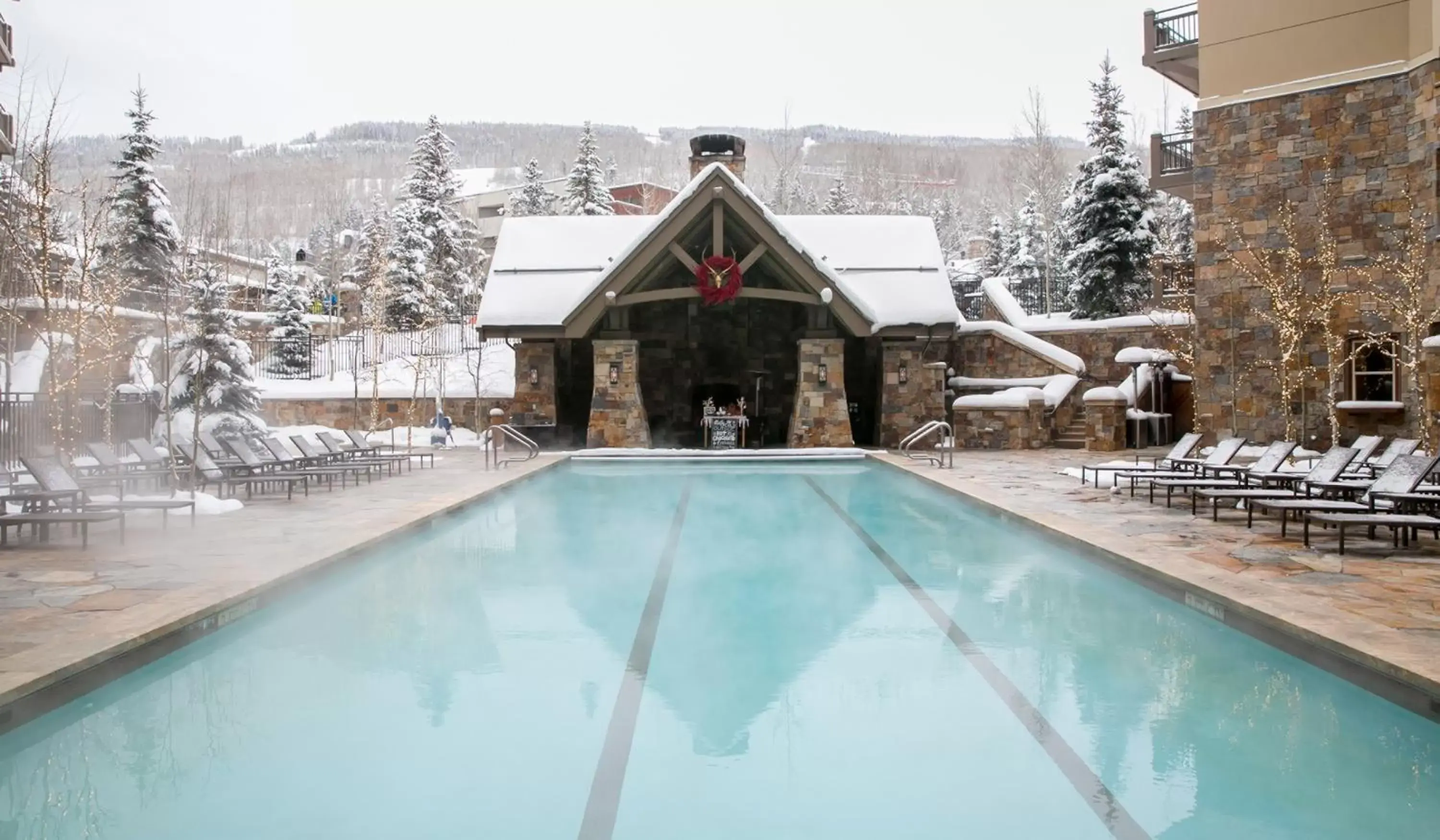 Swimming Pool in Four Seasons Resort Vail