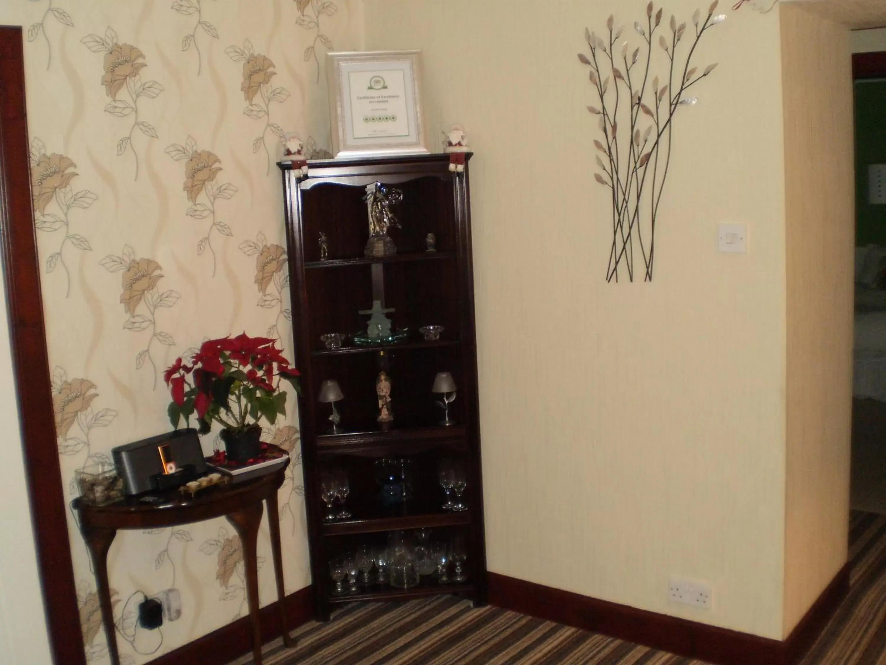 Dining area in Shawlee Cottage