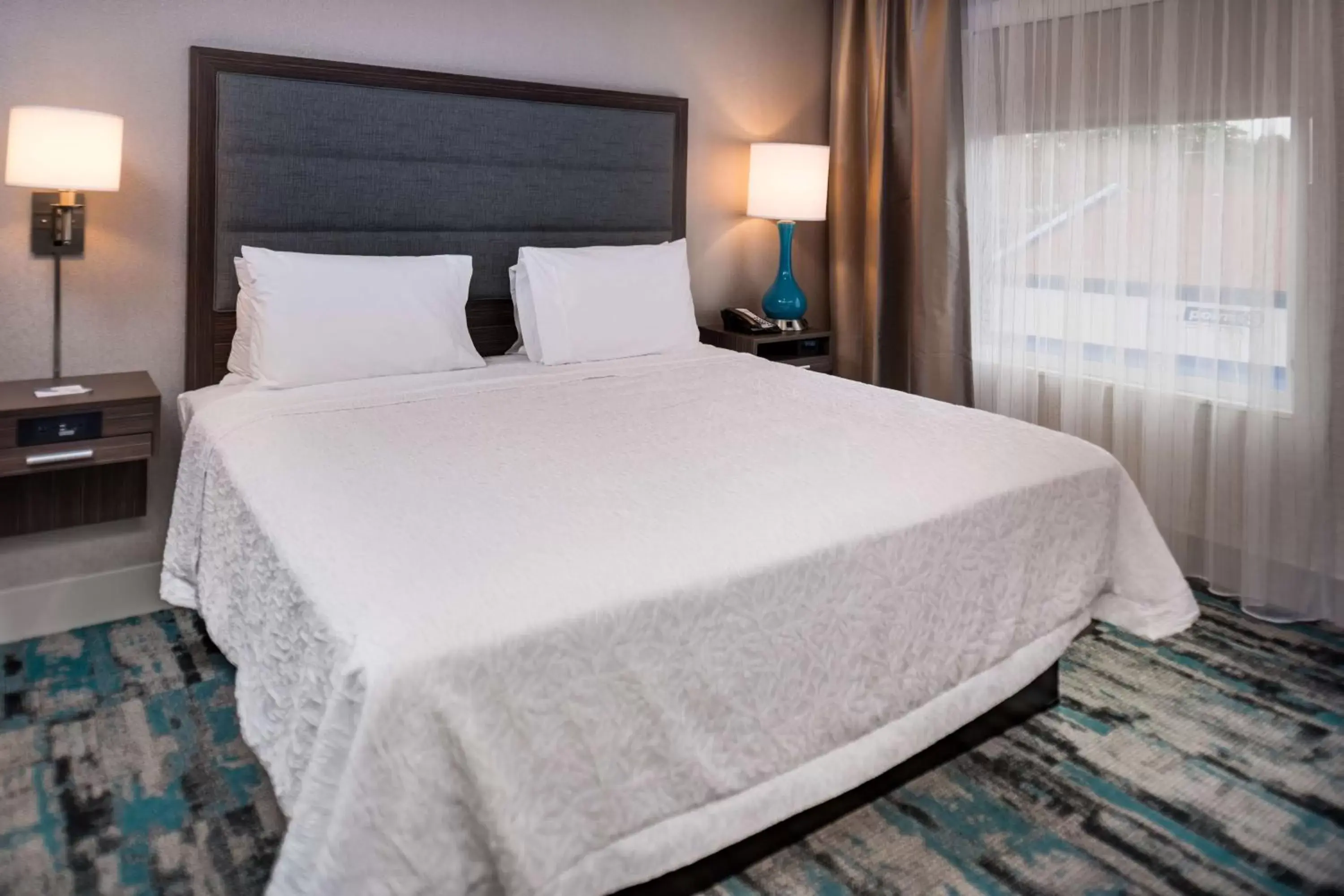 Bed in Hampton Inn & Suites Olympia Lacey, Wa