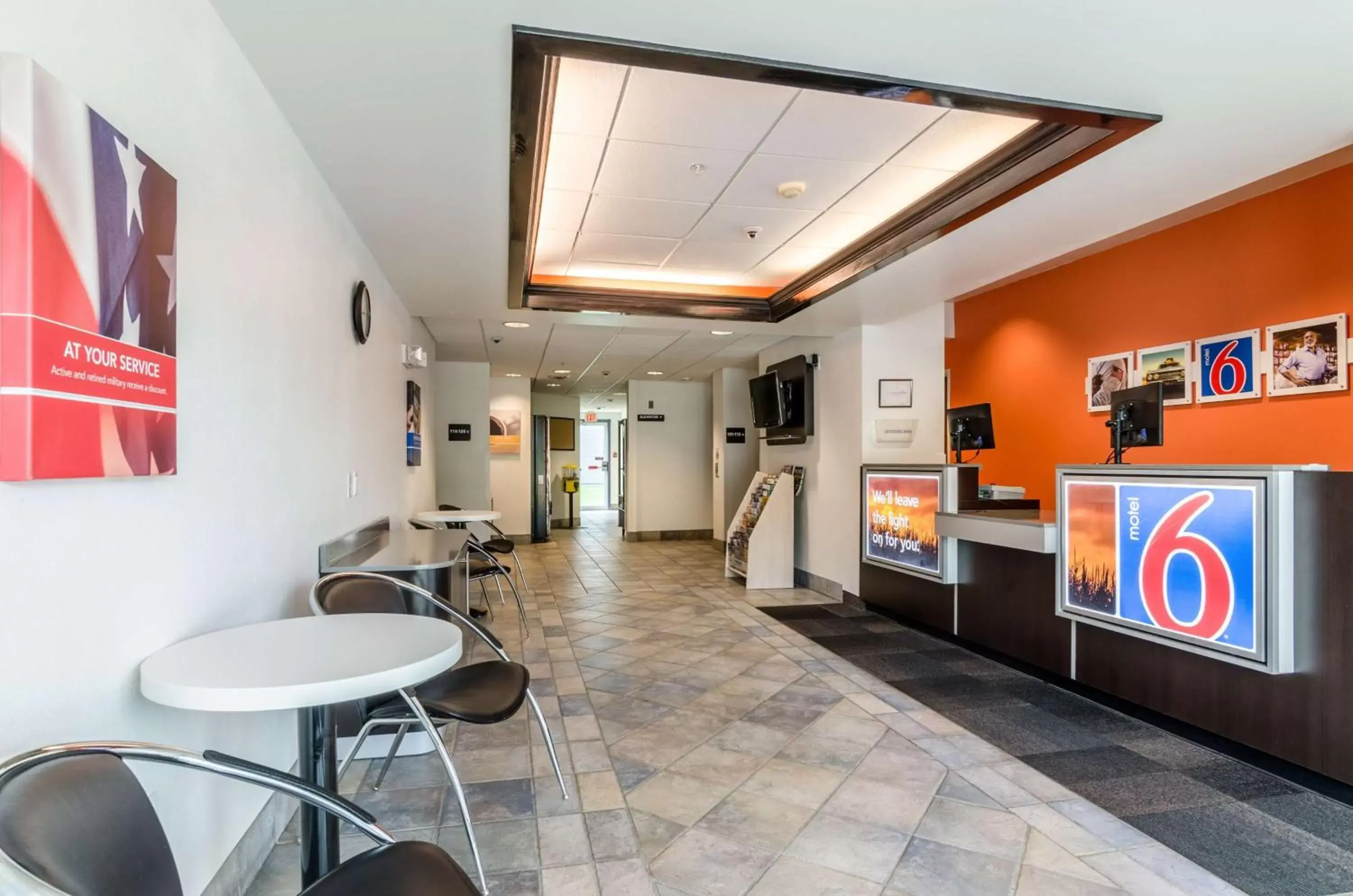 Lobby or reception in Motel 6-Kearney, NE