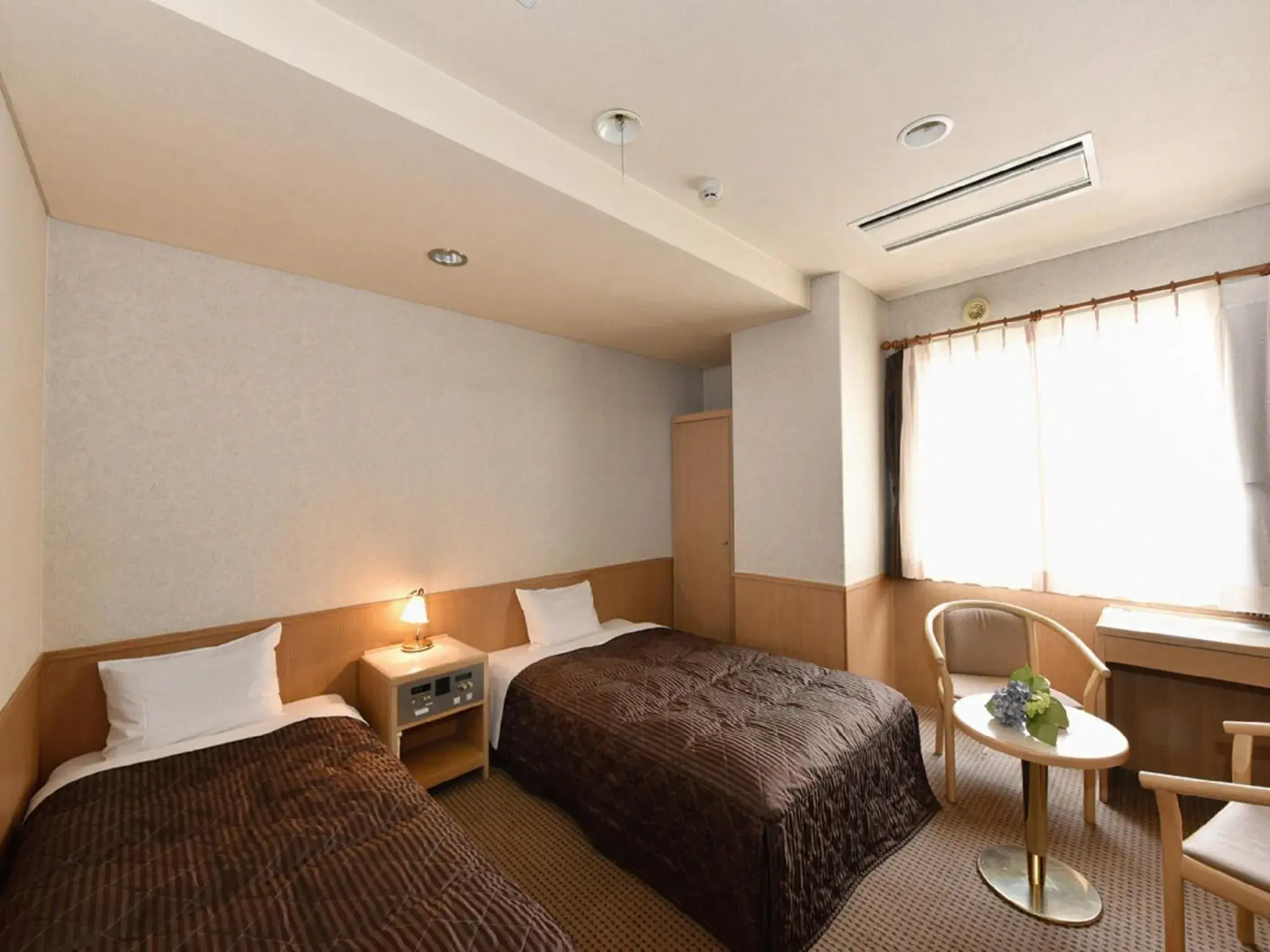 Photo of the whole room, Room Photo in Hotel Pearl City Sapporo