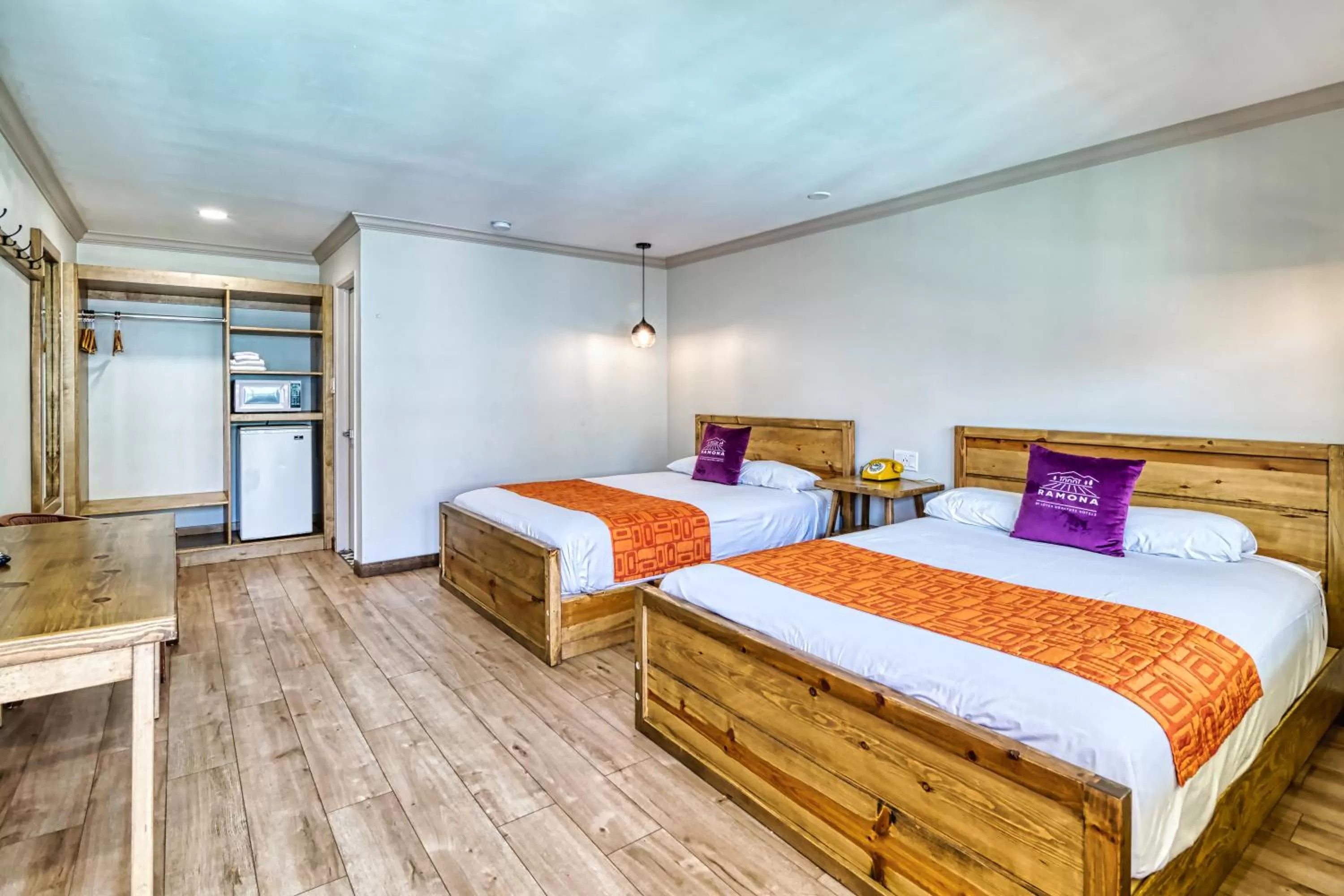 Bed in Ramona Valley Inn