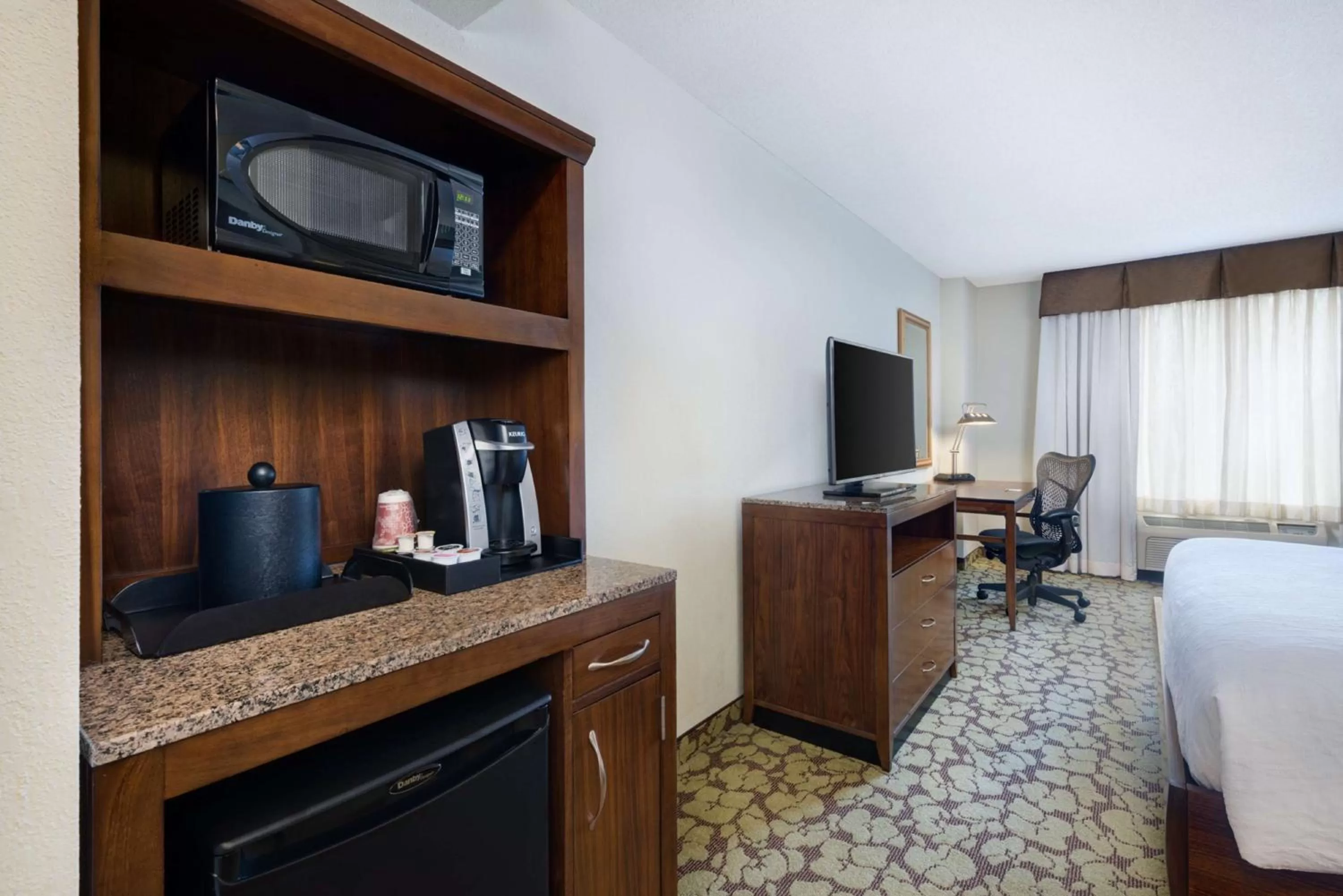  King Room - Hearing Accessible in Hilton Garden Inn Atlanta North/Alpharetta
