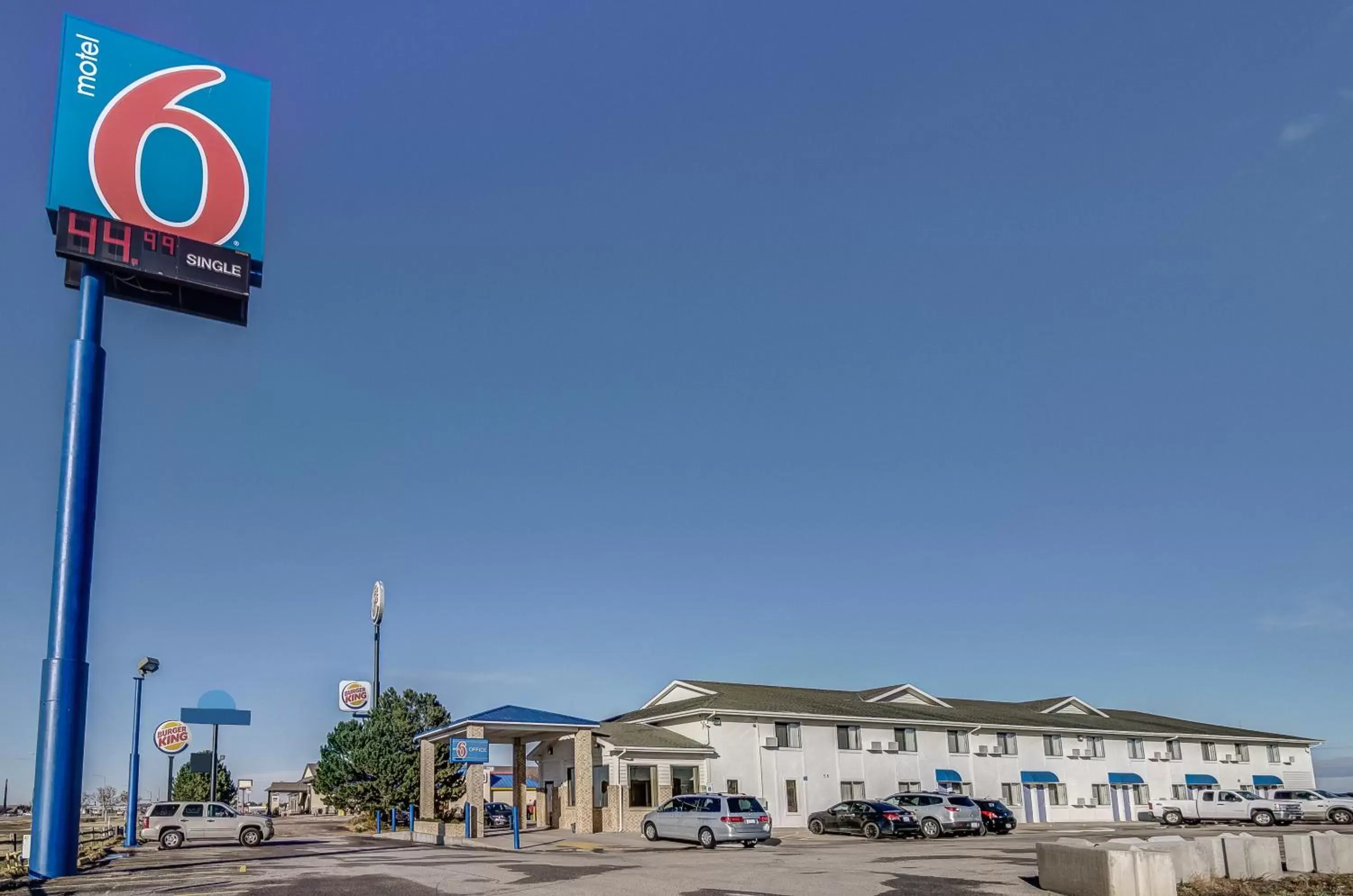 Facade/entrance, Nearby Landmark in Motel 6-Colby, KS