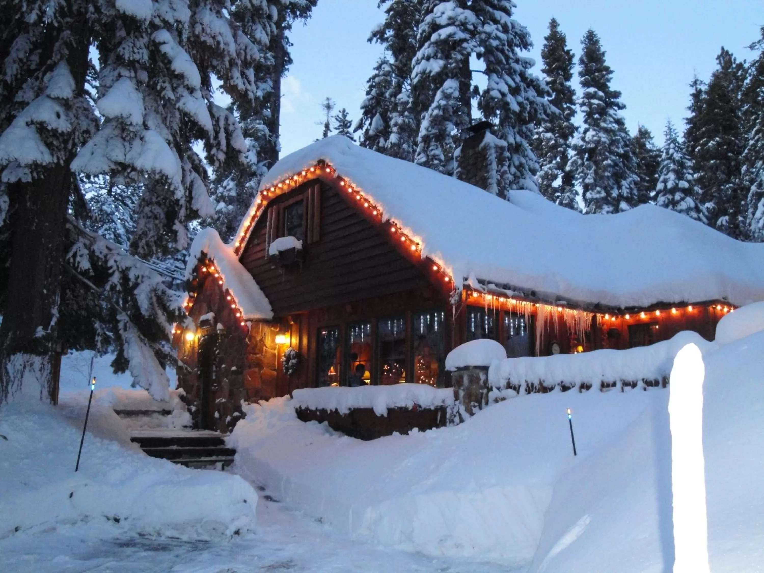 Lobby or reception, Winter in Cottage Inn At Lake Tahoe