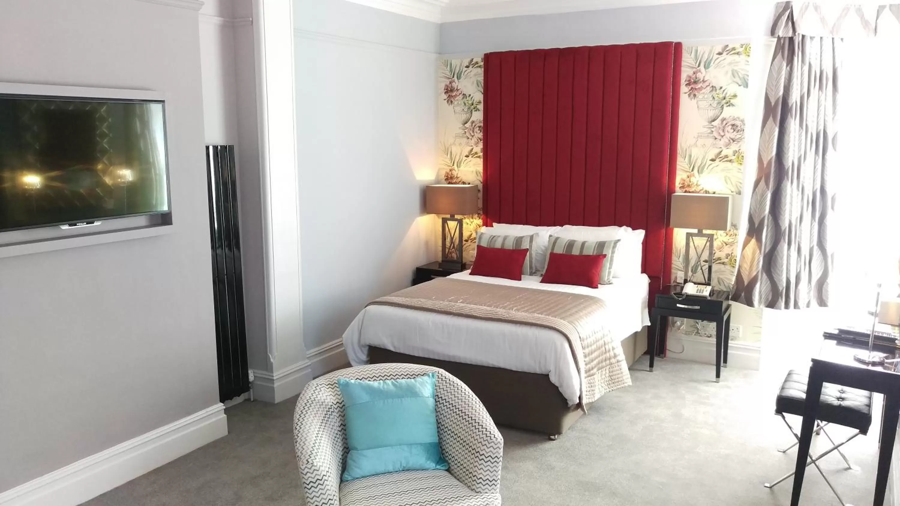 Bedroom, Bed in Best Western Brook Hotel