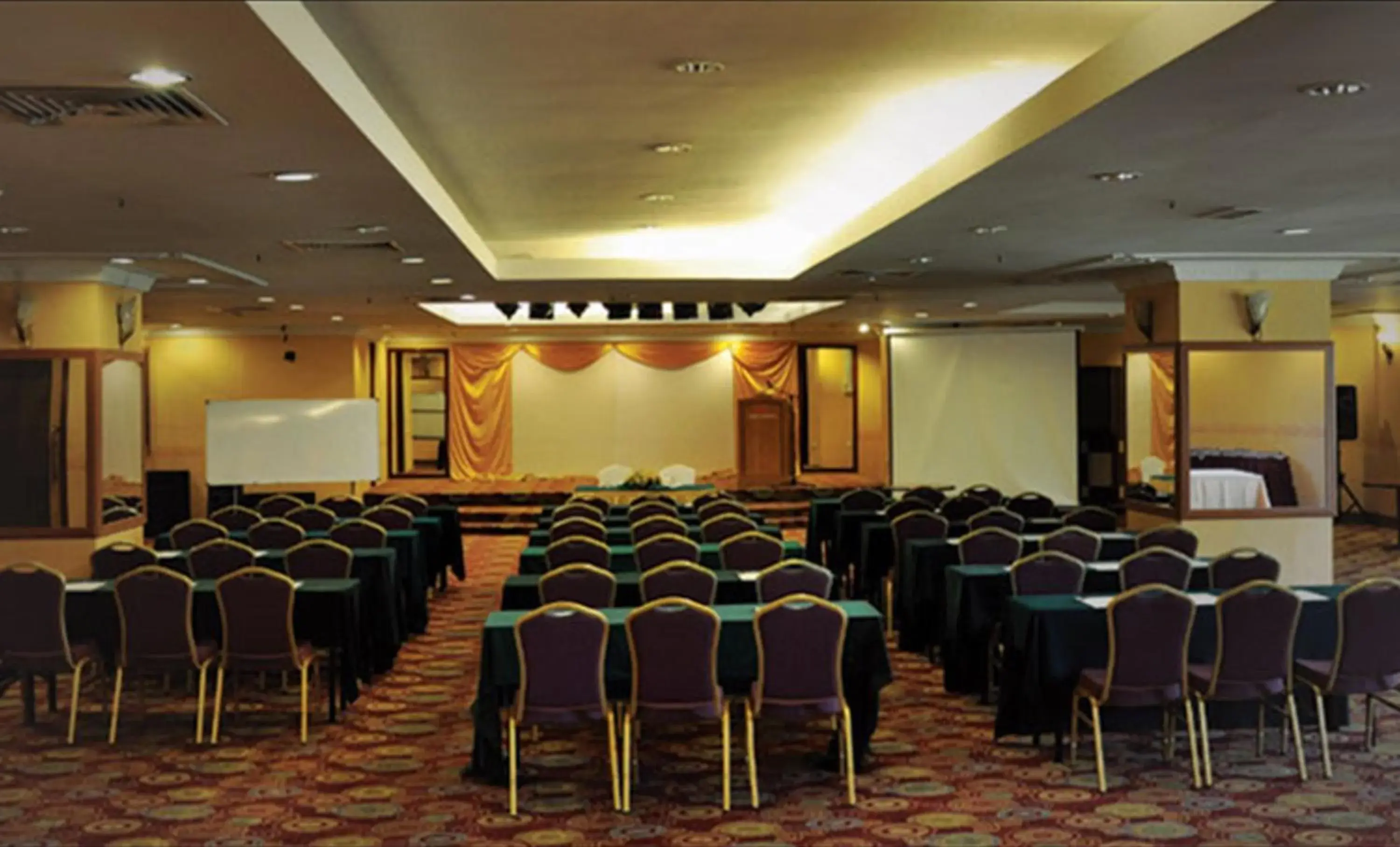 Banquet/Function facilities in Tang Dynasty Bay Hotel