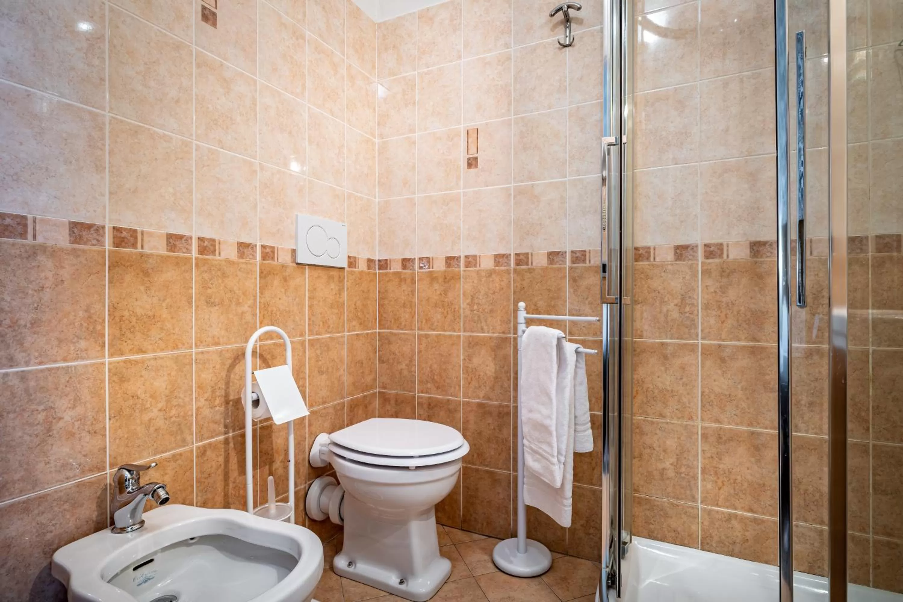 Shower in Maison Pitti Florence