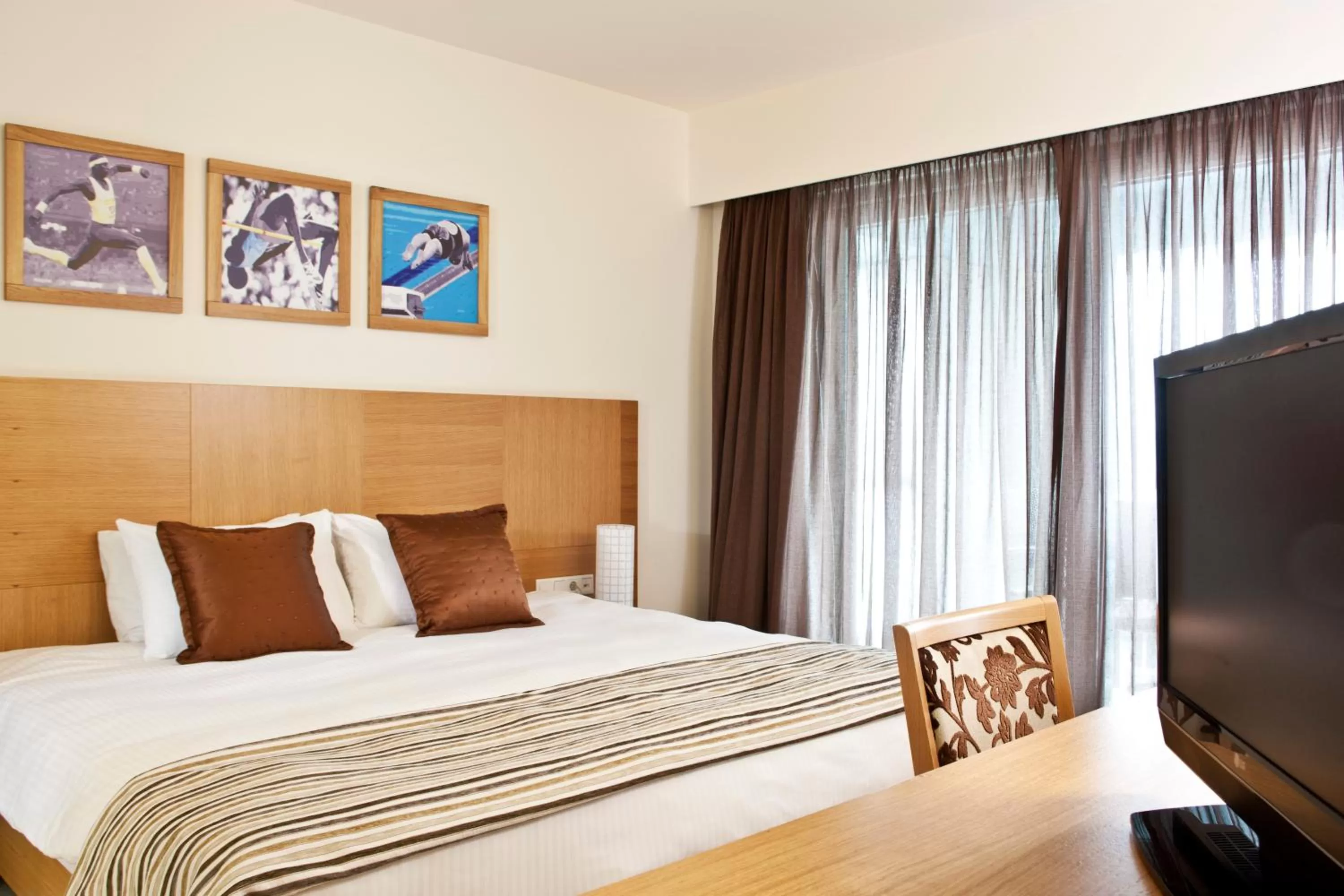 Bed in Civitel Olympic