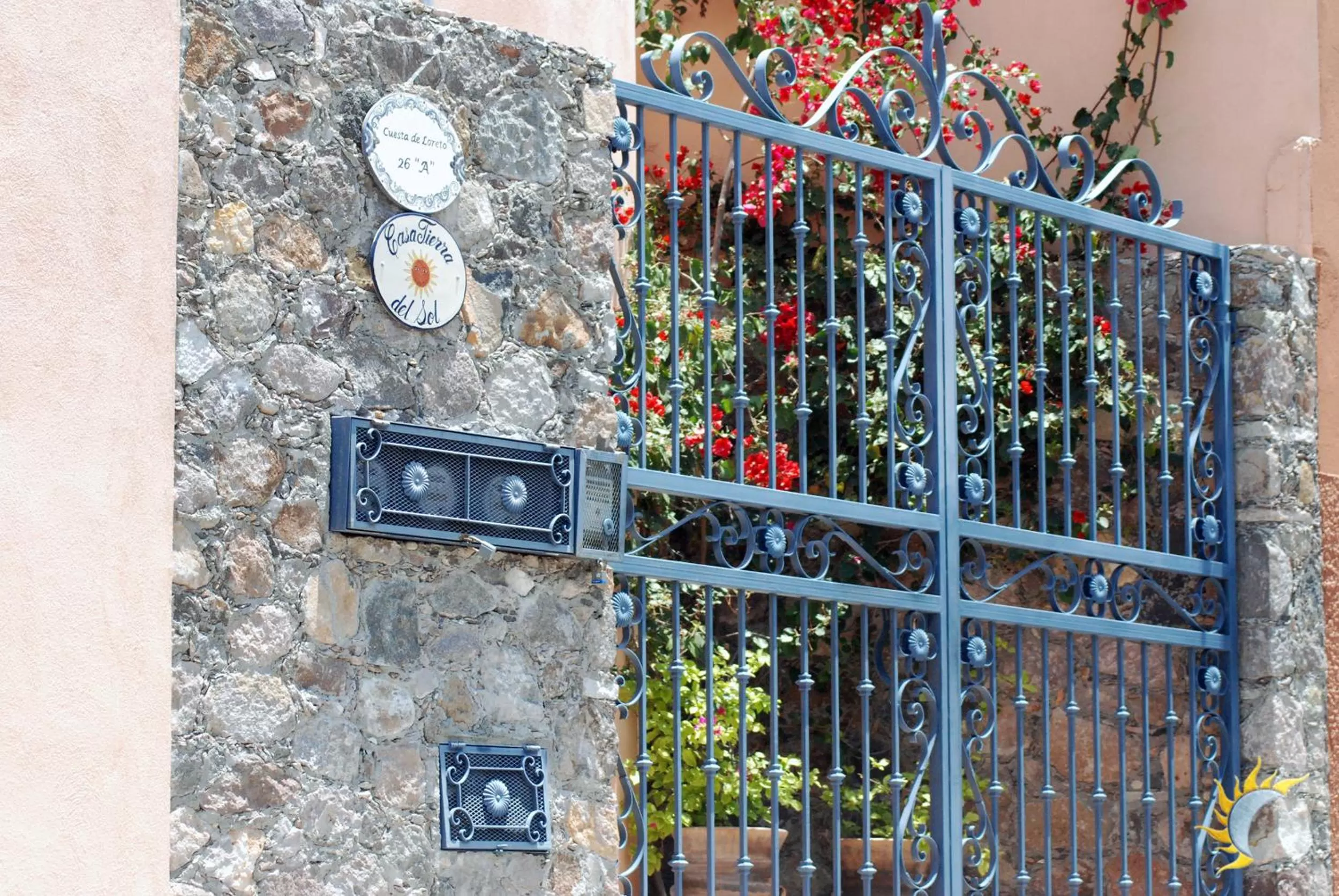 Facade/entrance in Hotel Tierra de Sol y Luna