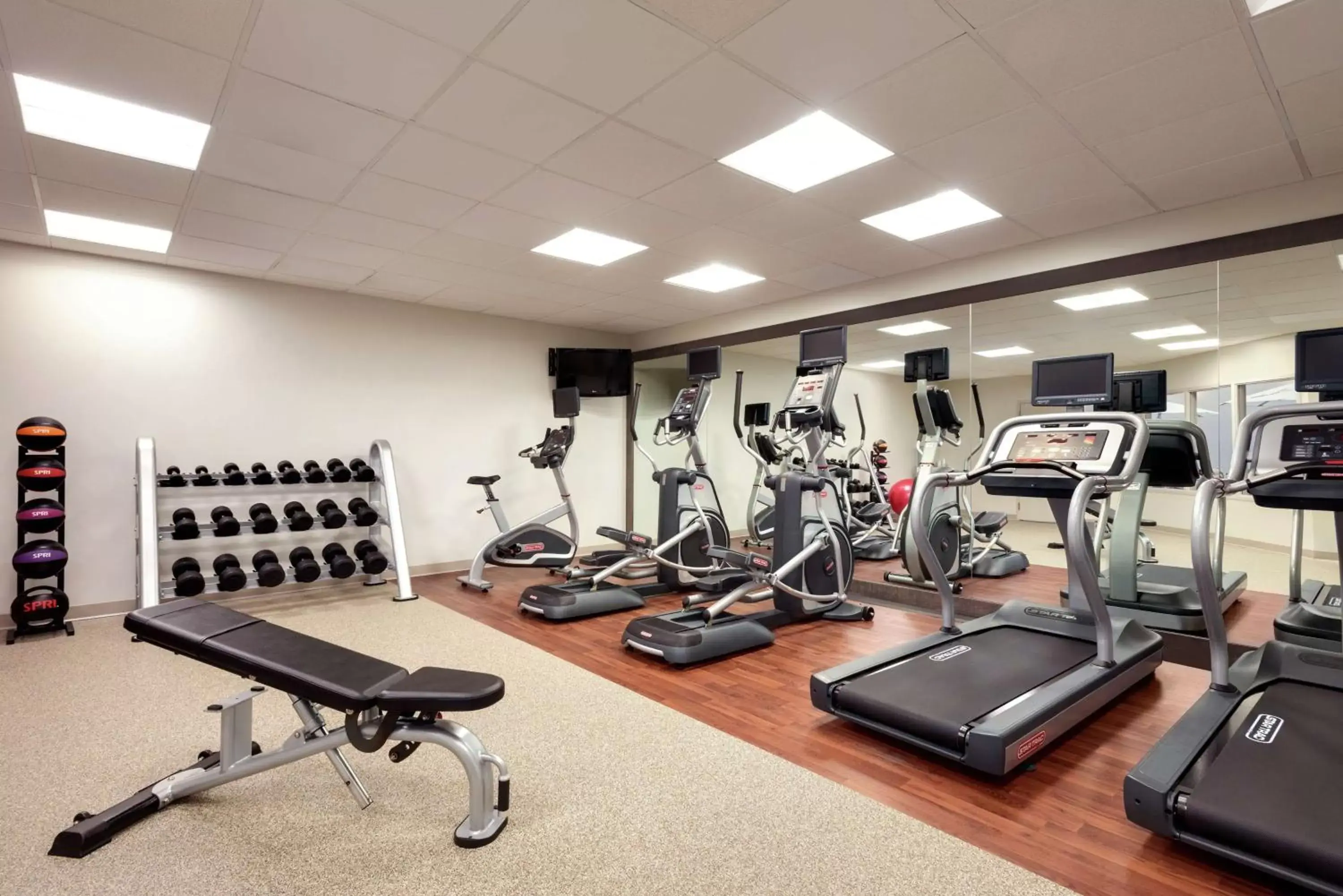 Fitness centre/facilities, Fitness Center/Facilities in DoubleTree by Hilton St. Paul, MN