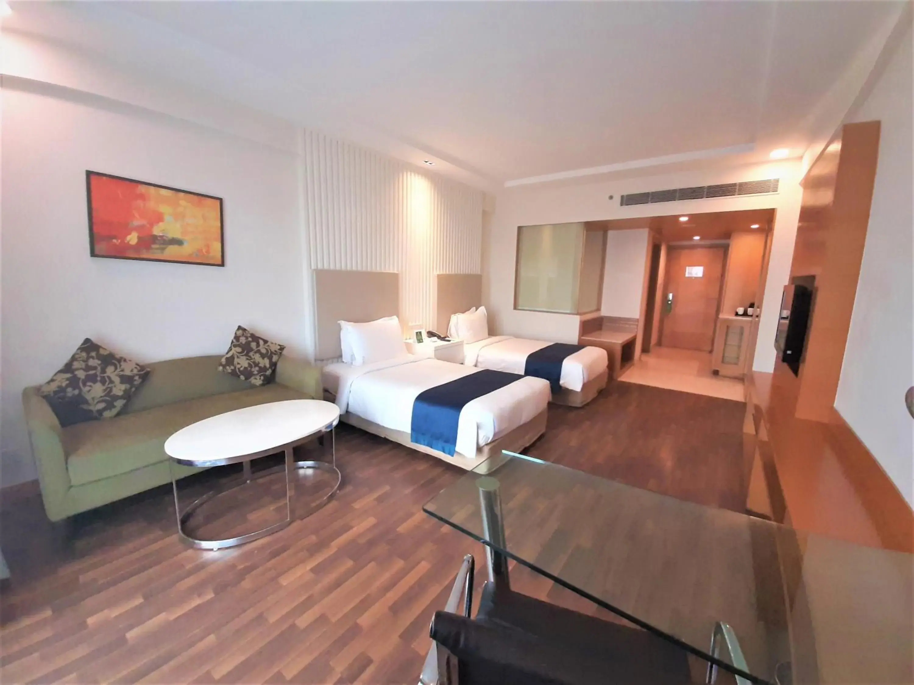 Standard Double or Twin Room with 15% discount on food & soft beverages in Holiday Inn Amritsar Ranjit Avenue, an IHG Hotel Standard Double or Twin Room with 15% discount on food & soft beverages in Holiday Inn Amritsar Ranjit Avenue, an IHG Hotel