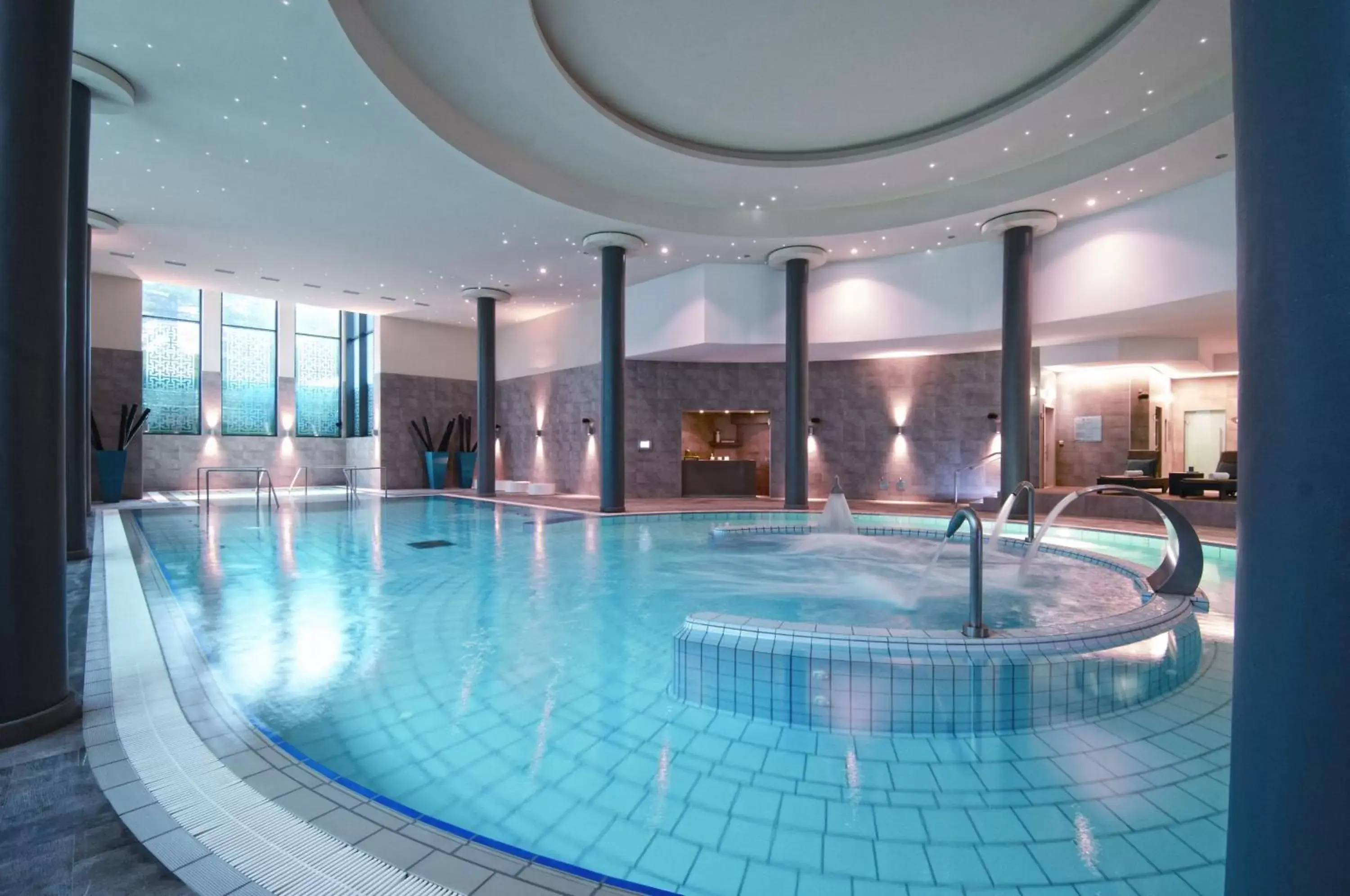 Swimming Pool in Palácio Estoril Hotel, Golf & Wellness