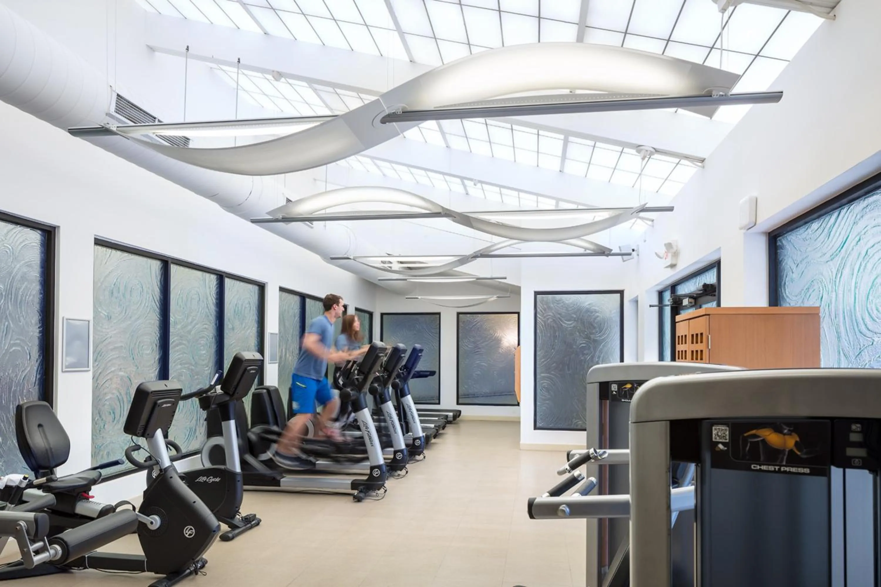 Fitness centre/facilities in Newport Harbor Island Resort