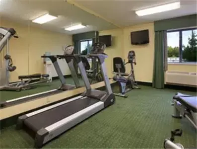 Fitness centre/facilities in Ramada by Wyndham Columbia Fitness centre/facilities in Ramada by Wyndham Columbia