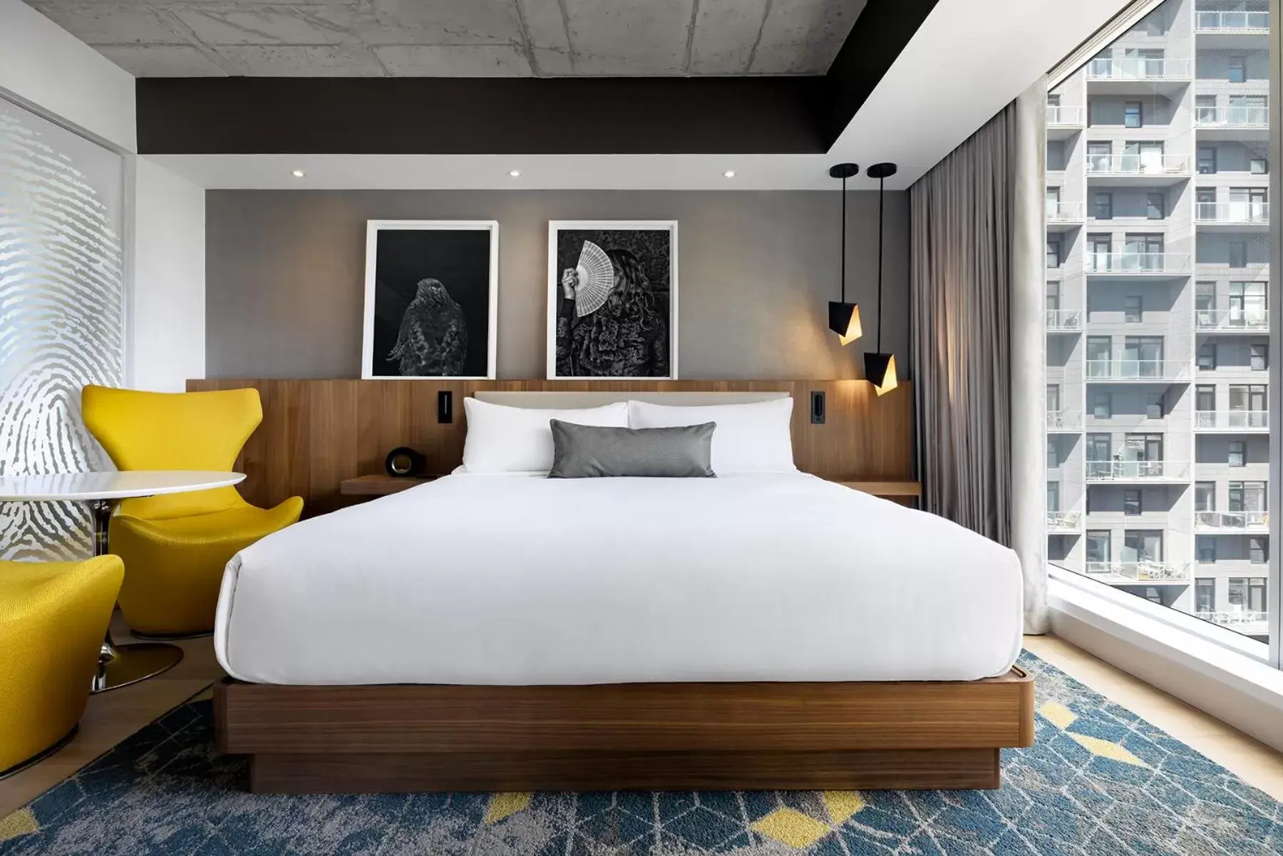 Bed in Humaniti Hotel Montreal, Autograph Collection