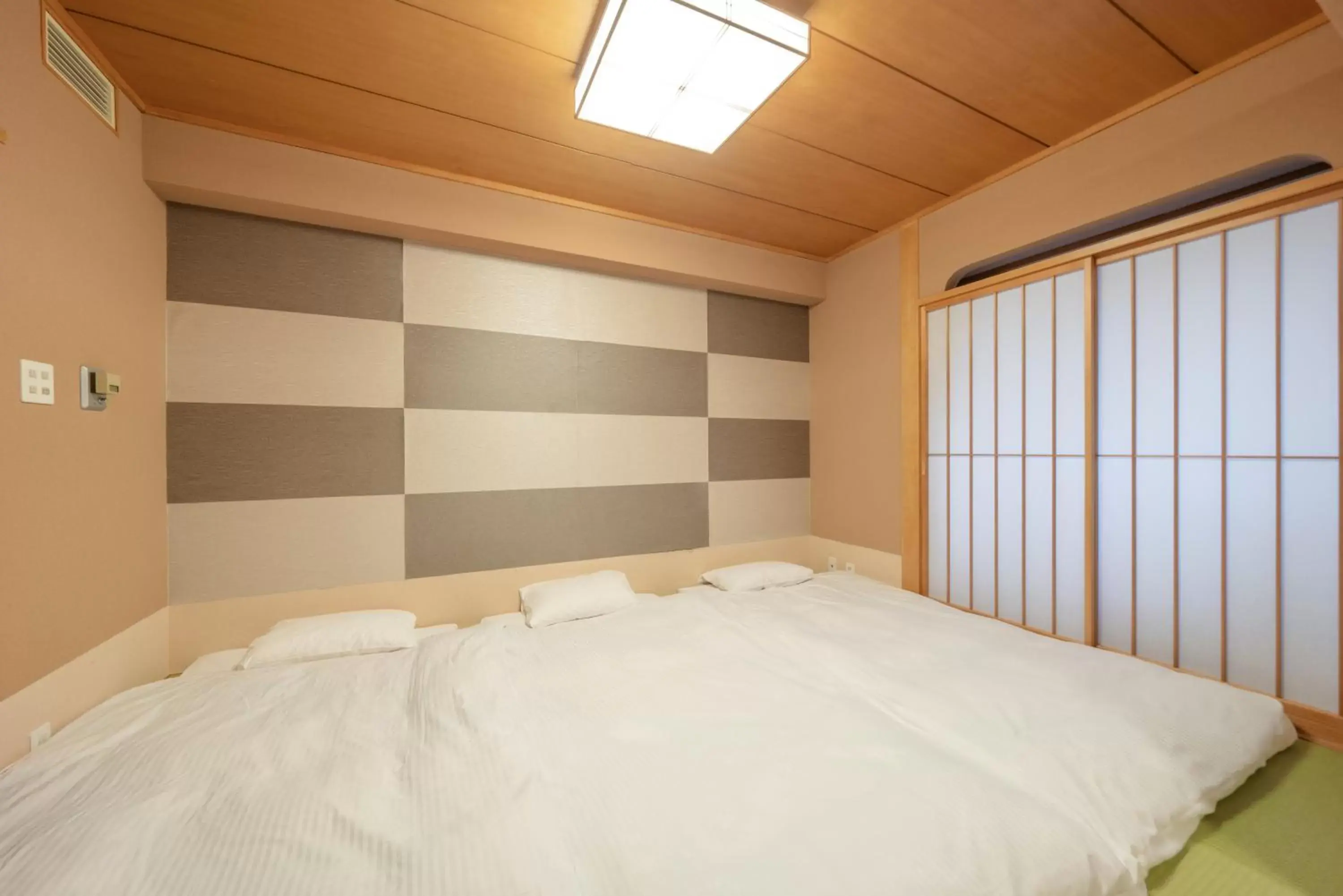 Photo of the whole room, Bed in New Otani Inn Sapporo