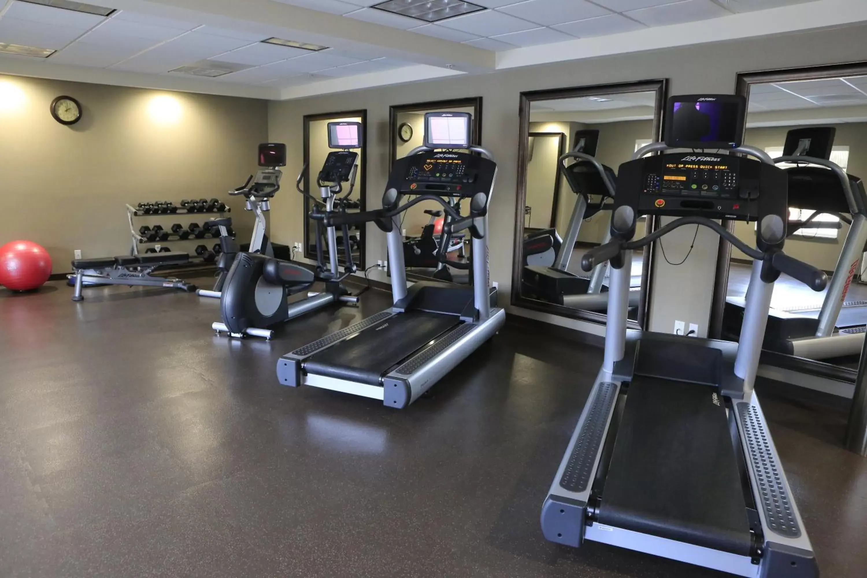 Fitness centre/facilities in Staybridge Suites Silicon Valley - Milpitas by IHG Fitness centre/facilities in Staybridge Suites Silicon Valley - Milpitas by IHG