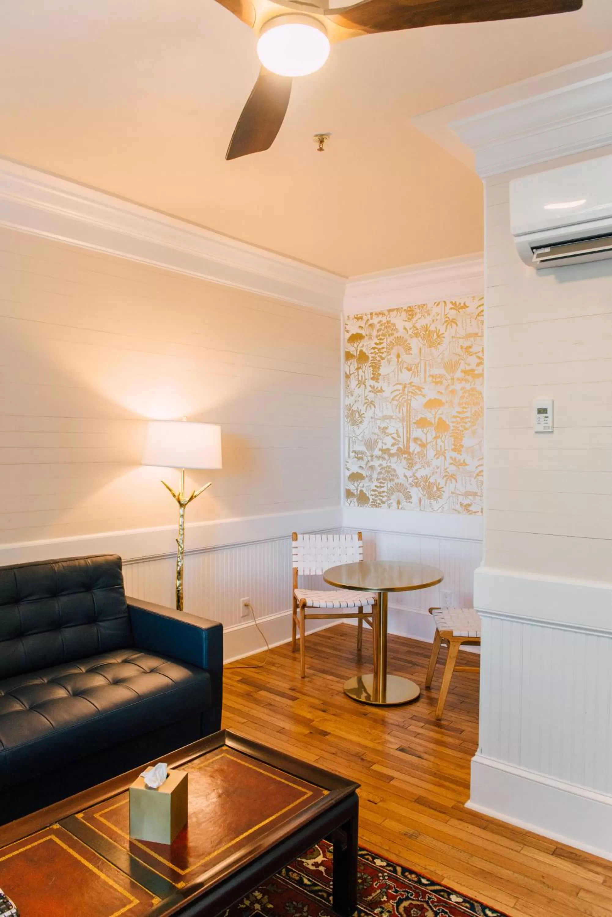 Living room in The Gibson Inn