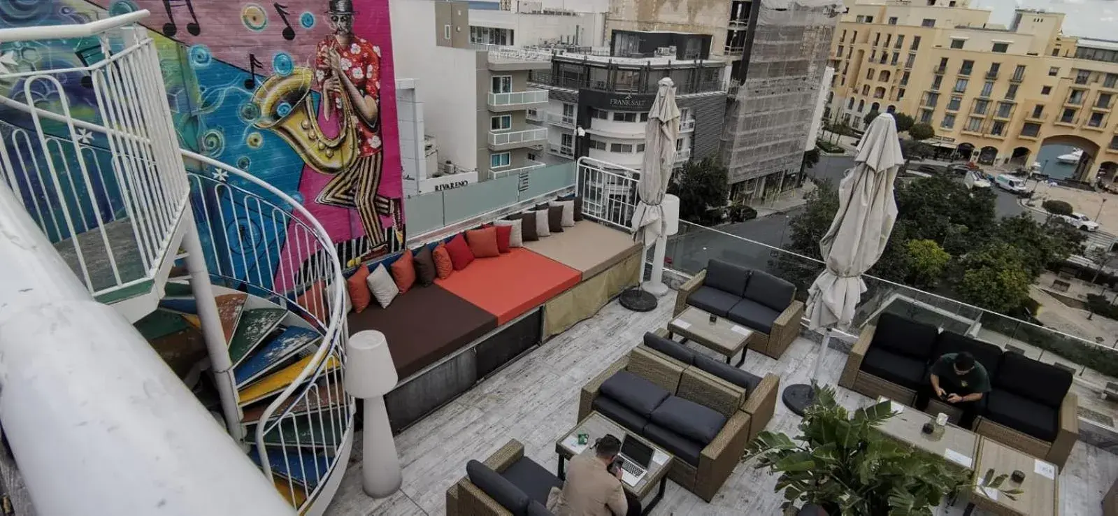 Balcony/Terrace in Marco Polo Party Hostel