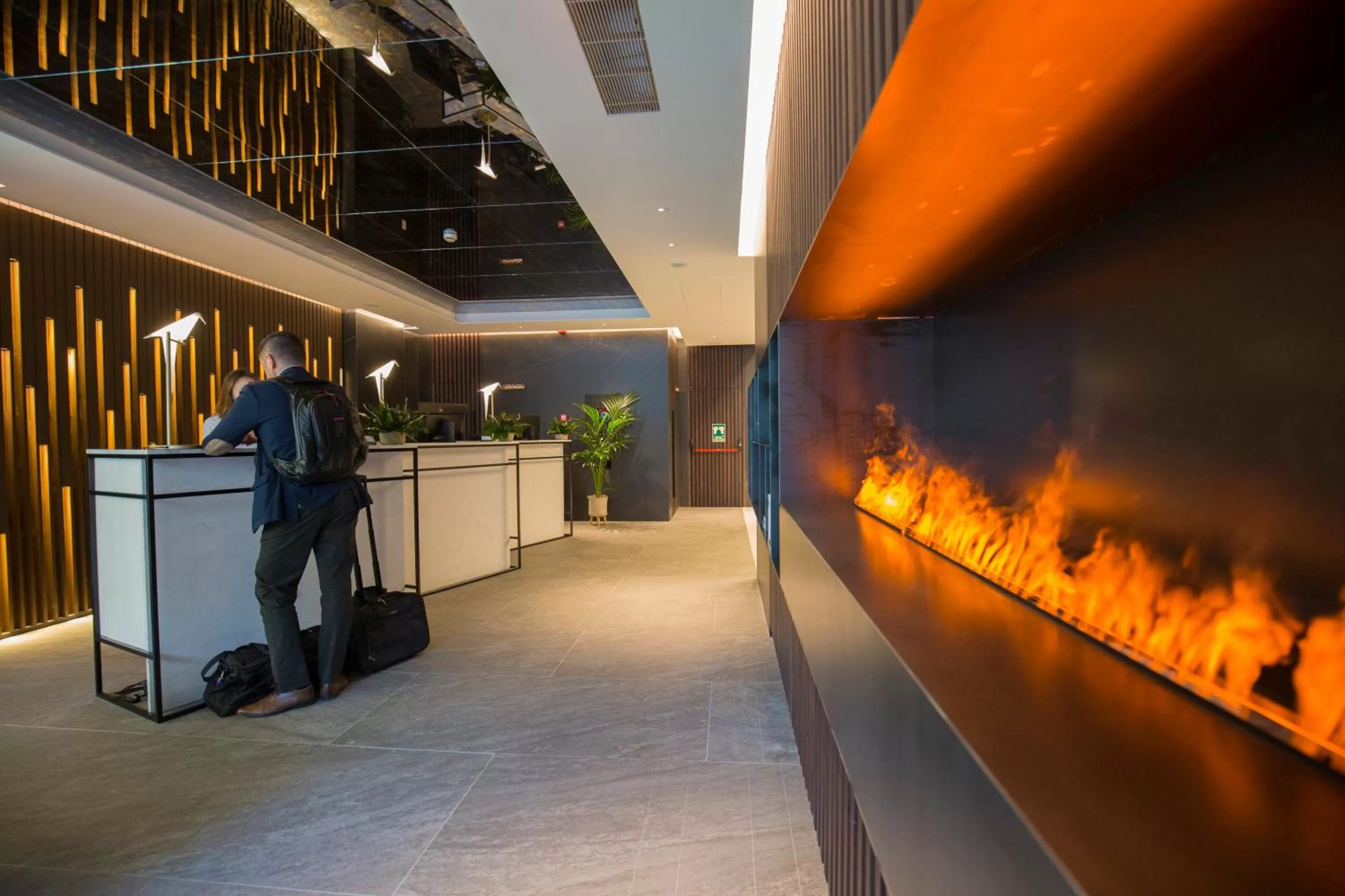 Staff in Yomo Centric