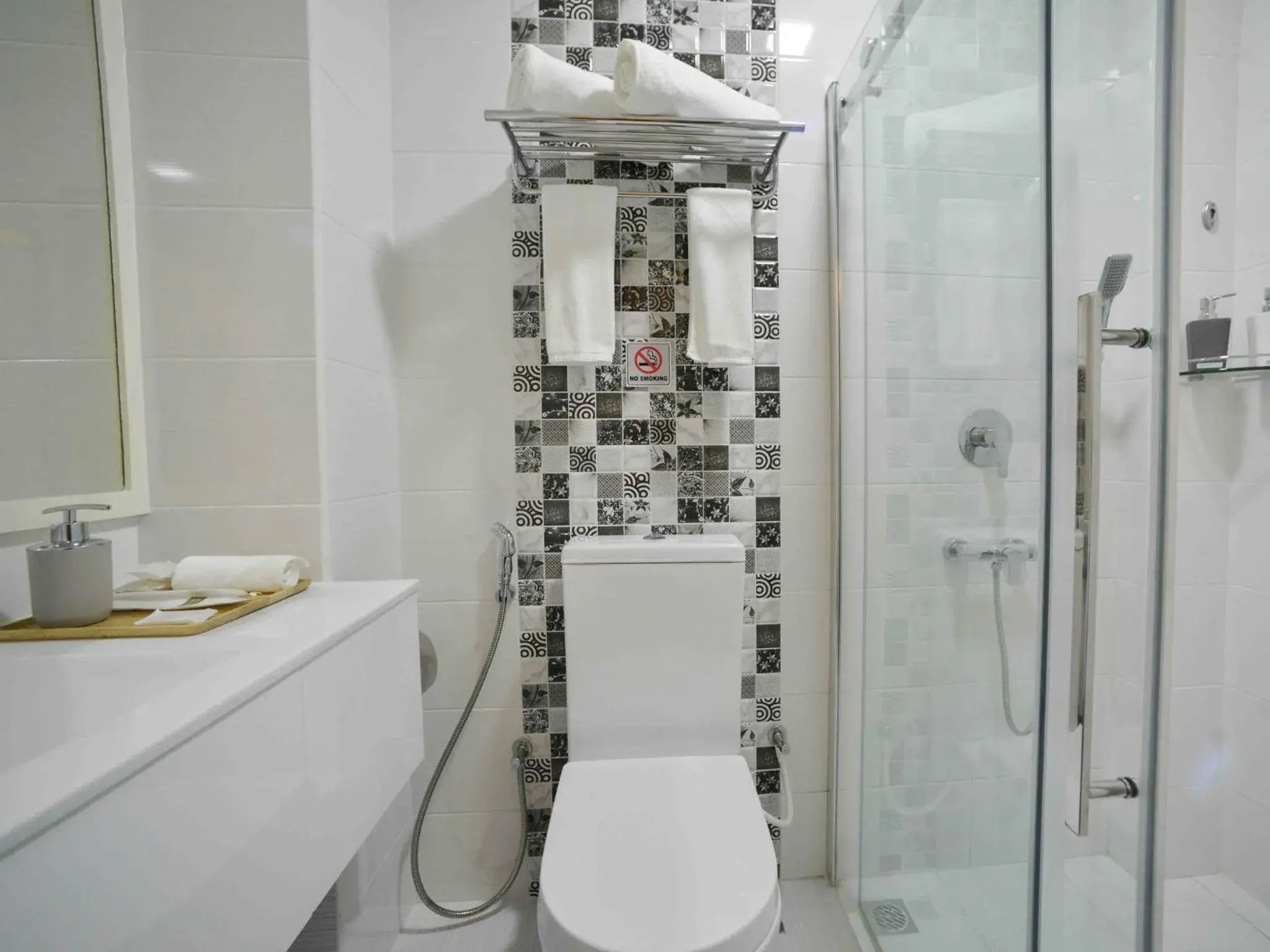 Shower in Coconut Tree Hulhuvilla Beach Shower in Coconut Tree Hulhuvilla Beach