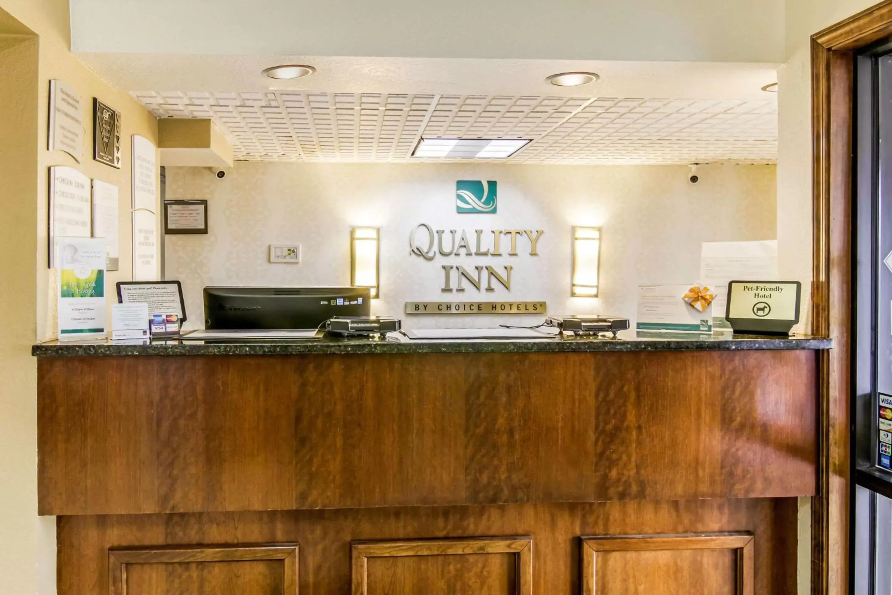 Lobby or reception, Lobby/Reception in Quality Inn Stone Mountain Atlanta