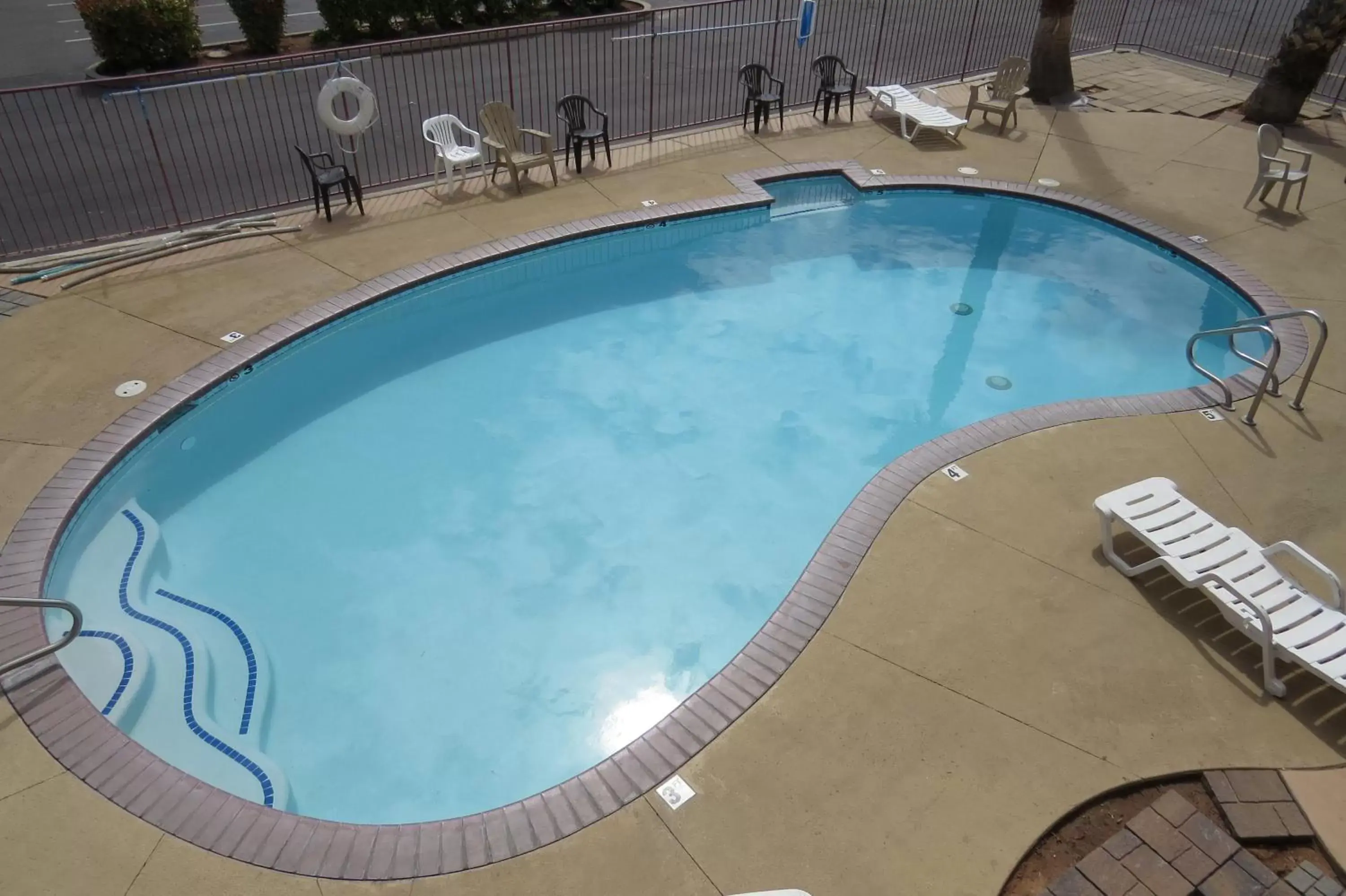 Swimming pool, Pool View in America's Best Inn & Suites Saint George