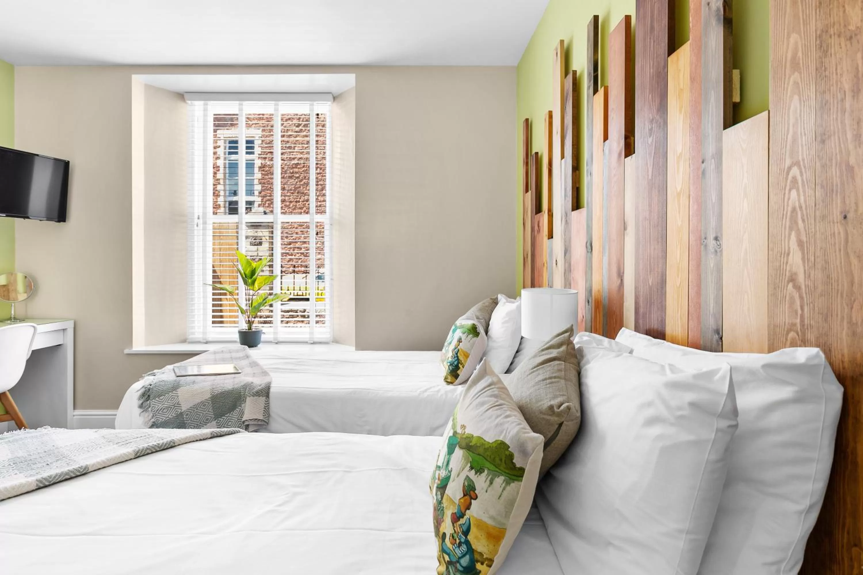 Bedroom, Bed in Park View R & R - Adult Only - Self-Catering - Free Parking - EV Point