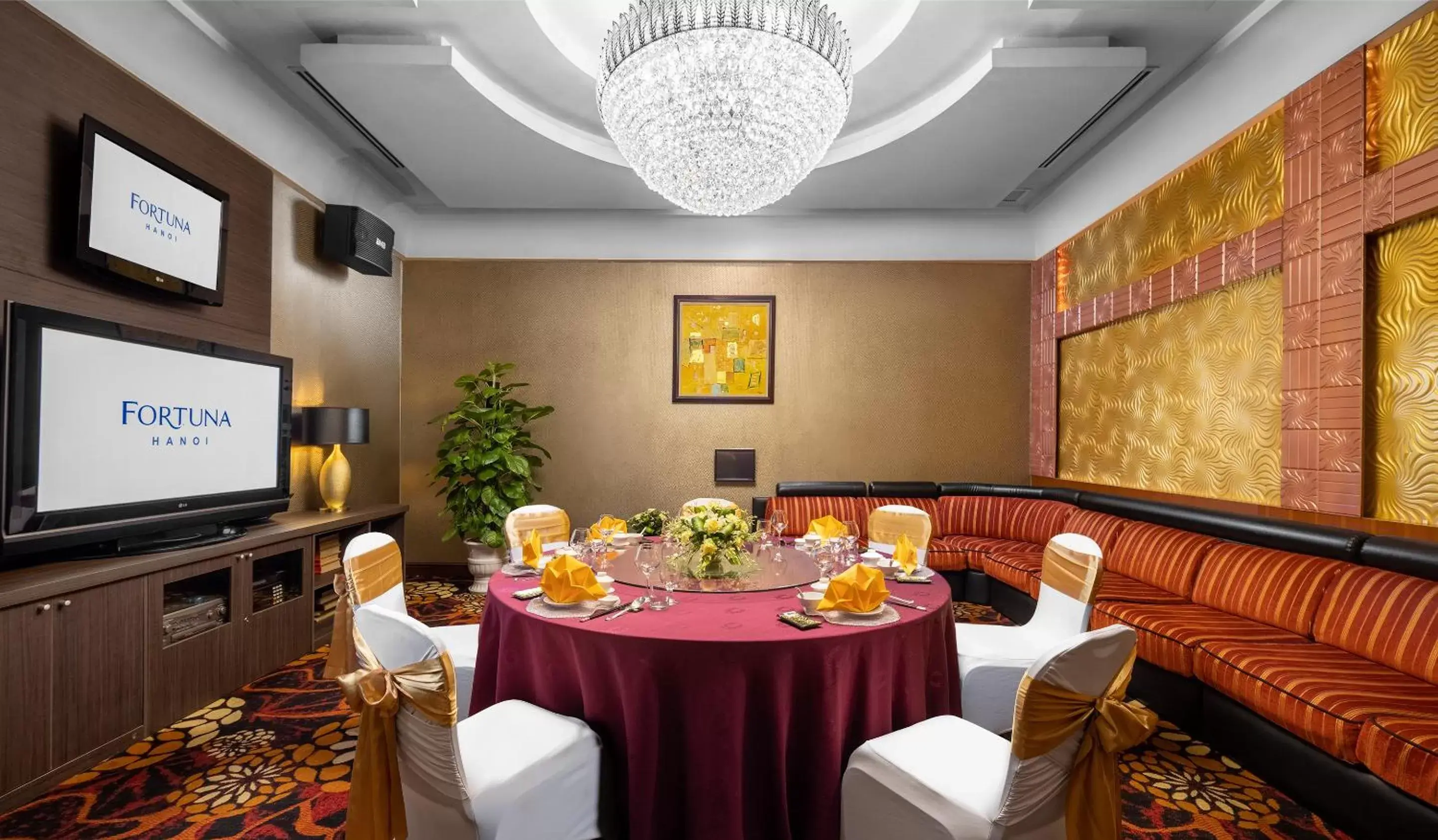 Evening entertainment, Banquet Facilities in Fortuna Hotel Hanoi