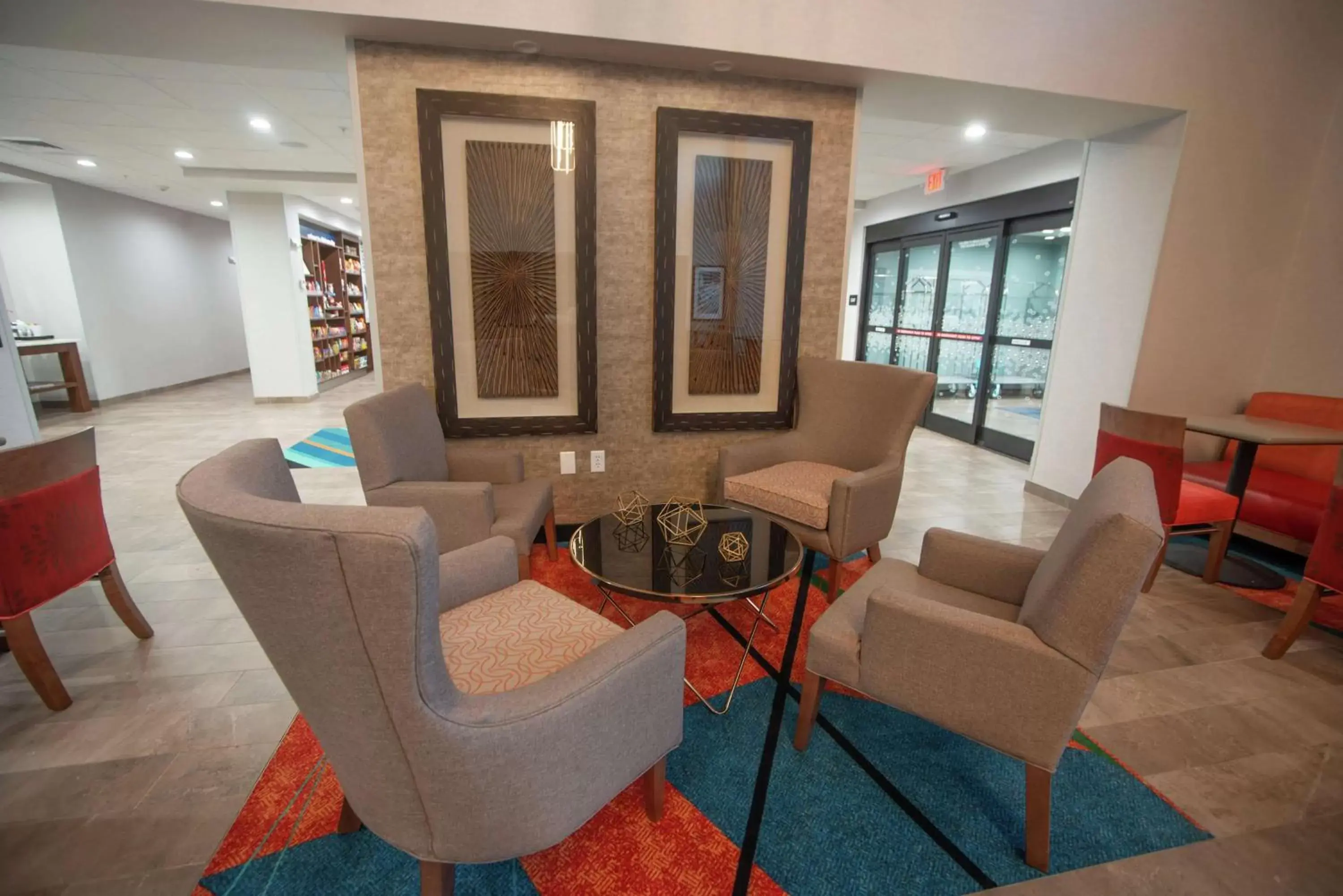 Lobby or reception, Seating Area in Hampton Inn & Suites Oklahoma City/Quail Springs