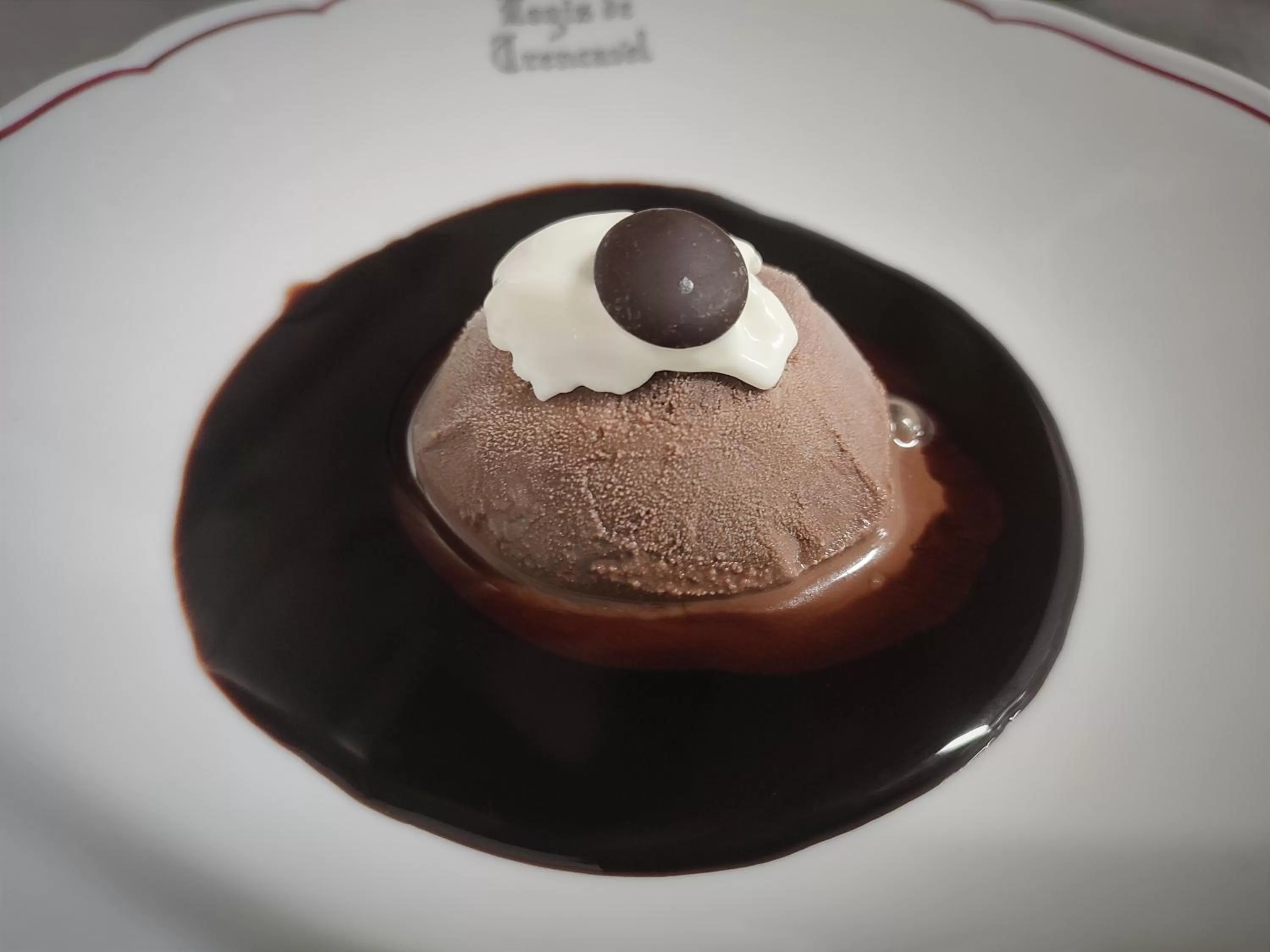 Restaurant/places to eat, Food in Château Saint-Martin