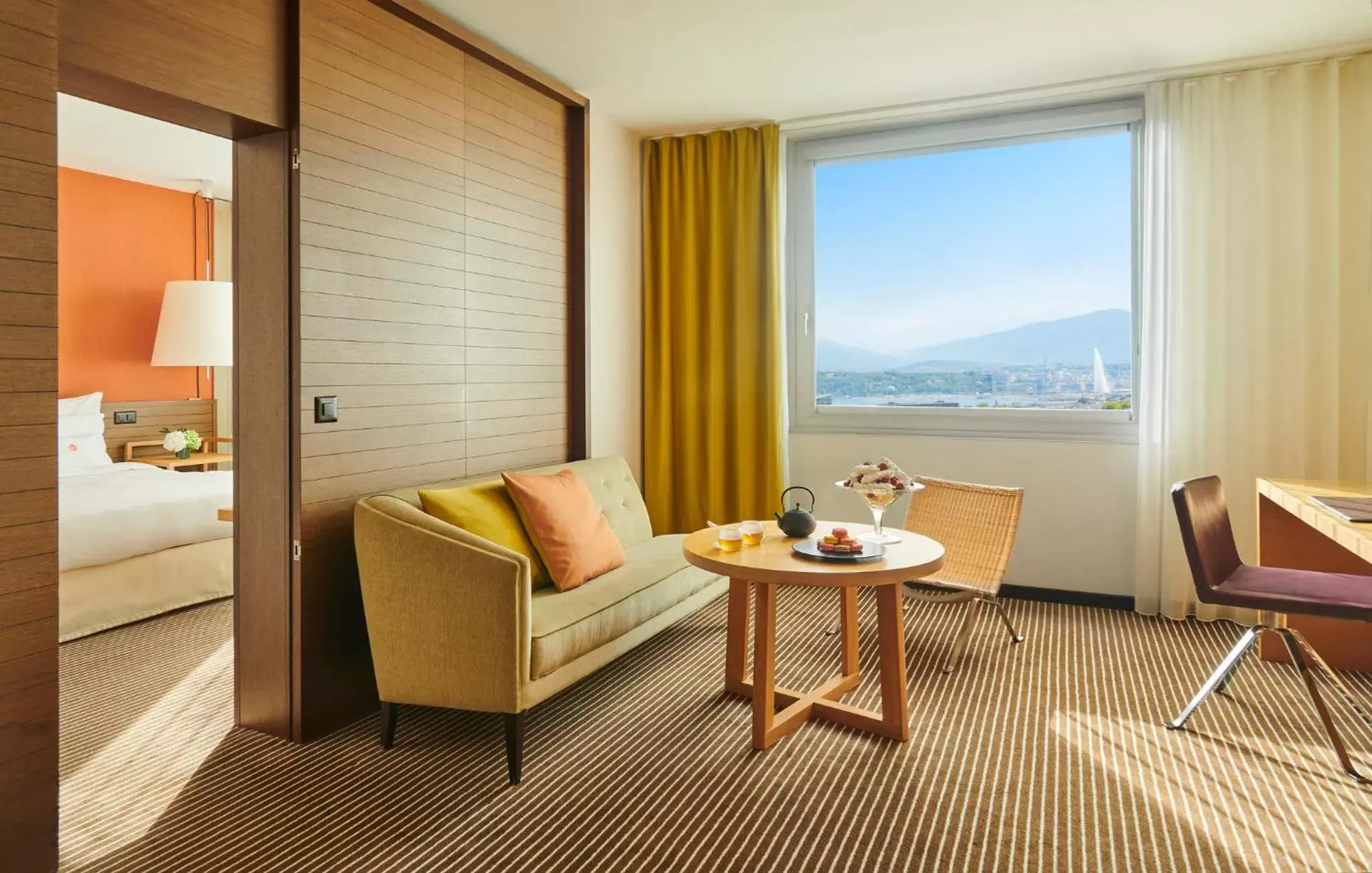 Photo of the whole room, Seating Area in InterContinental Genève, an IHG Hotel