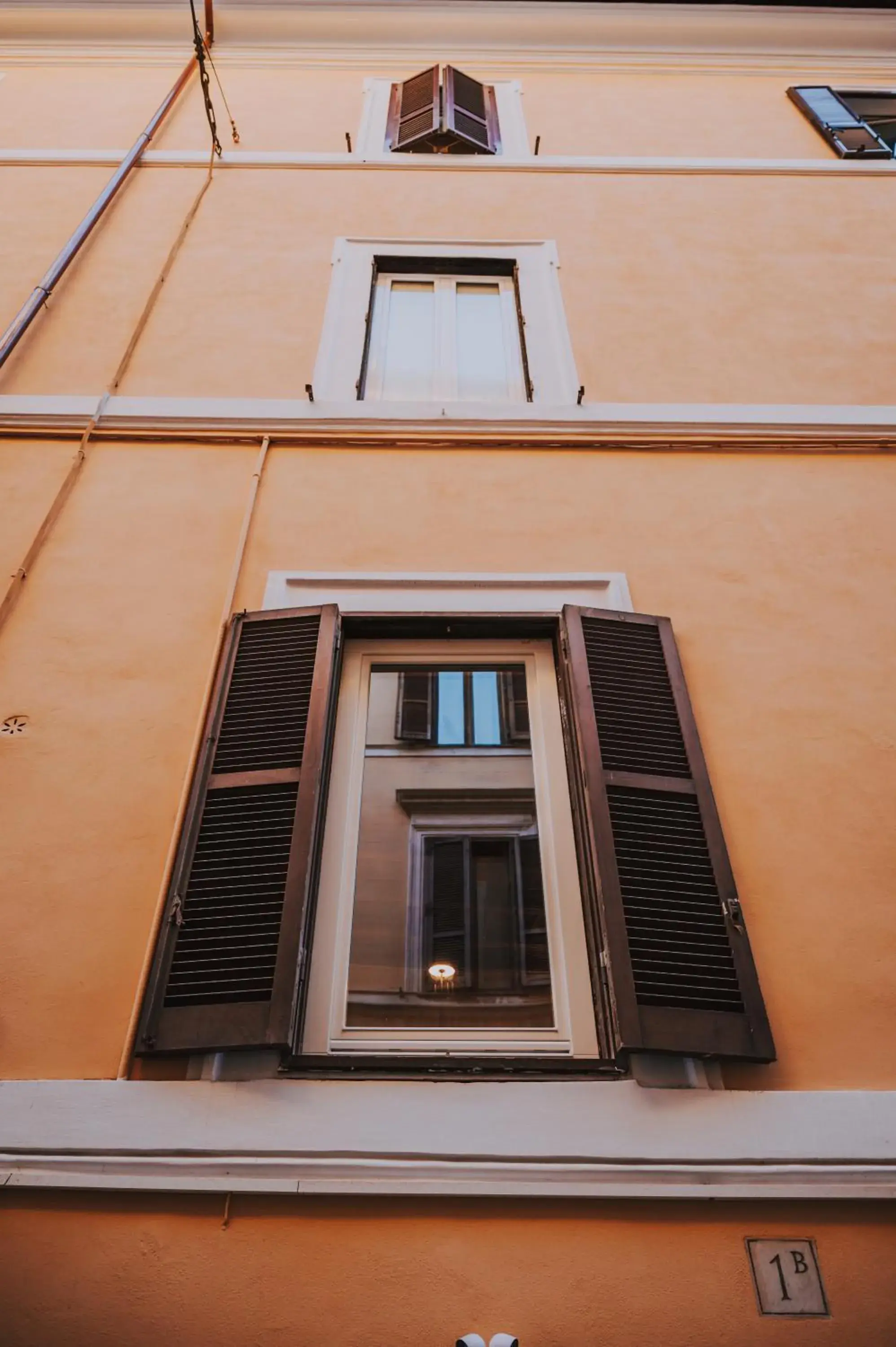 Property Building in Albergo Delle Regioni, Barberini - Fontana di Trevi