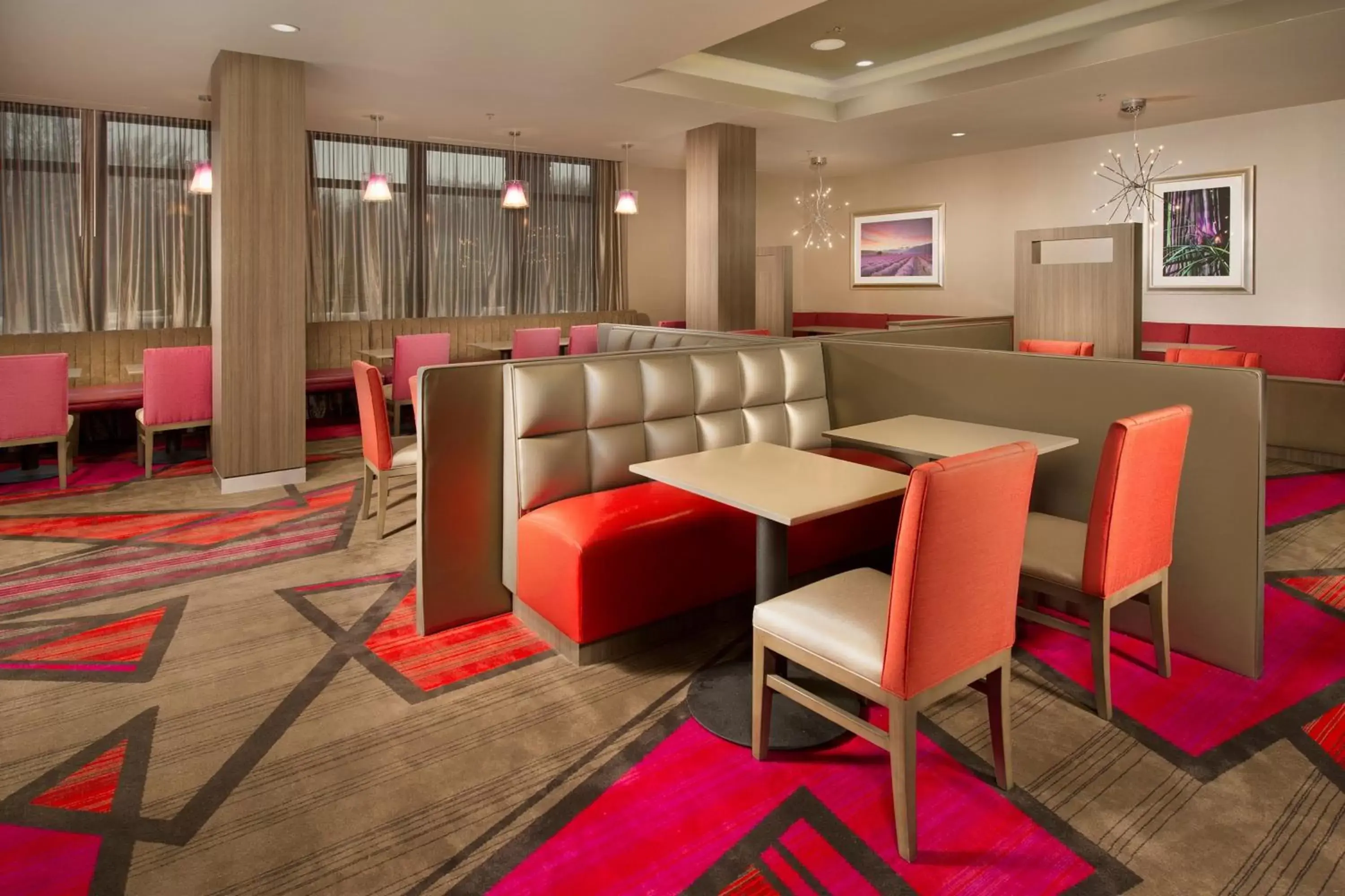 Restaurant/places to eat, Lounge/Bar in Courtyard by Marriott Dallas DFW Airport North/Grapevine