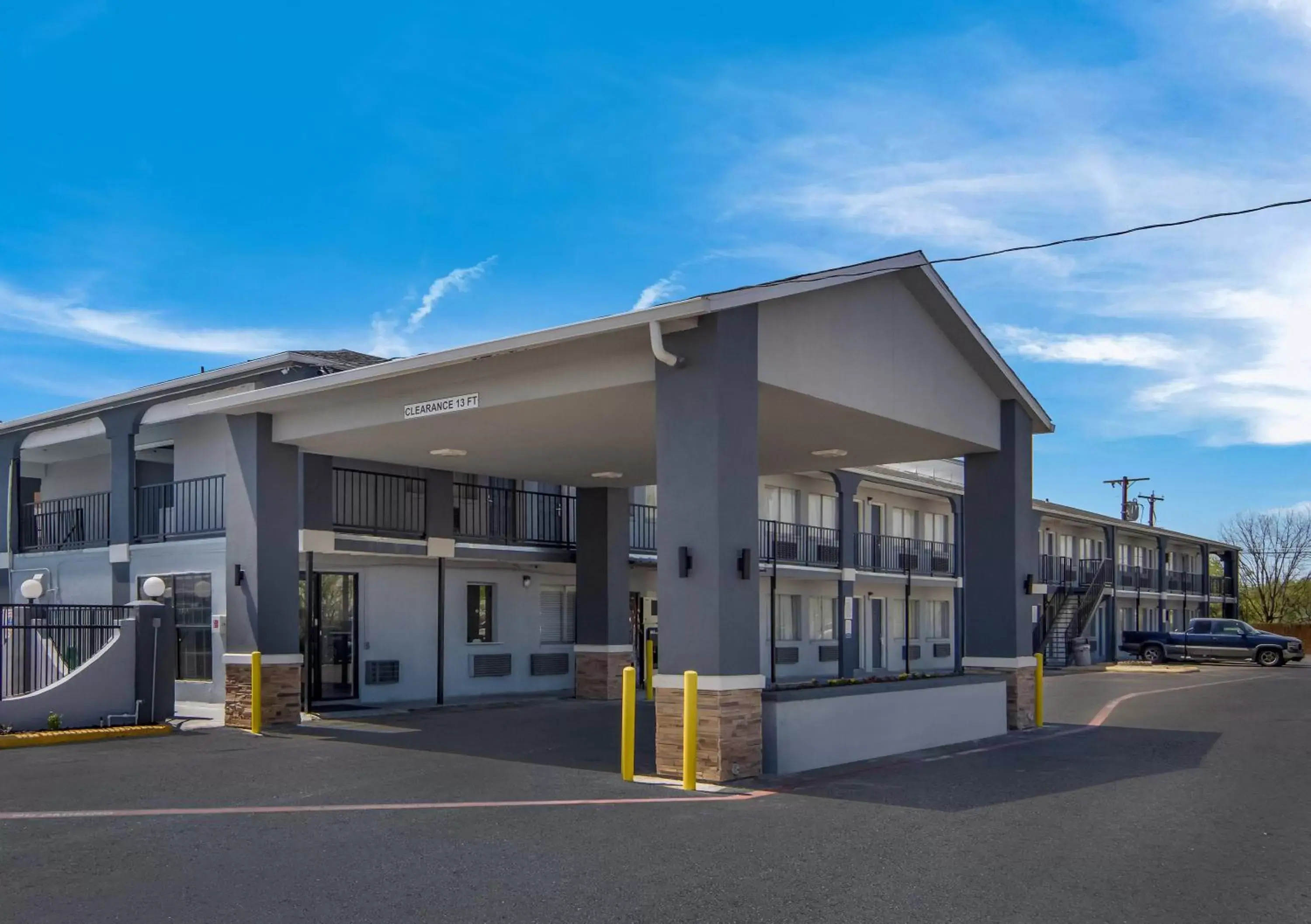 Property Building in Econo Lodge Waco North I-35