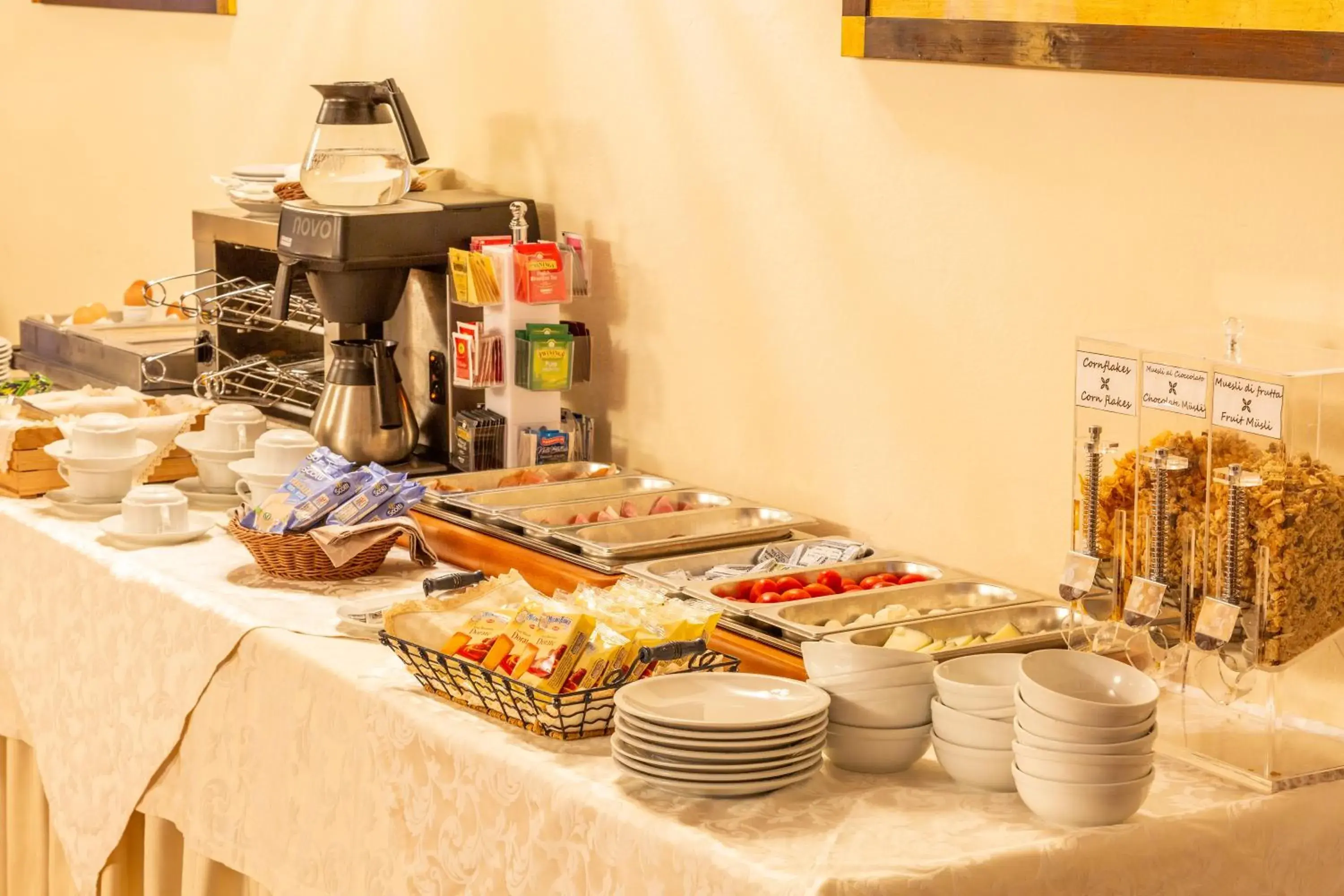 Buffet breakfast, Food in Hotel San Michele