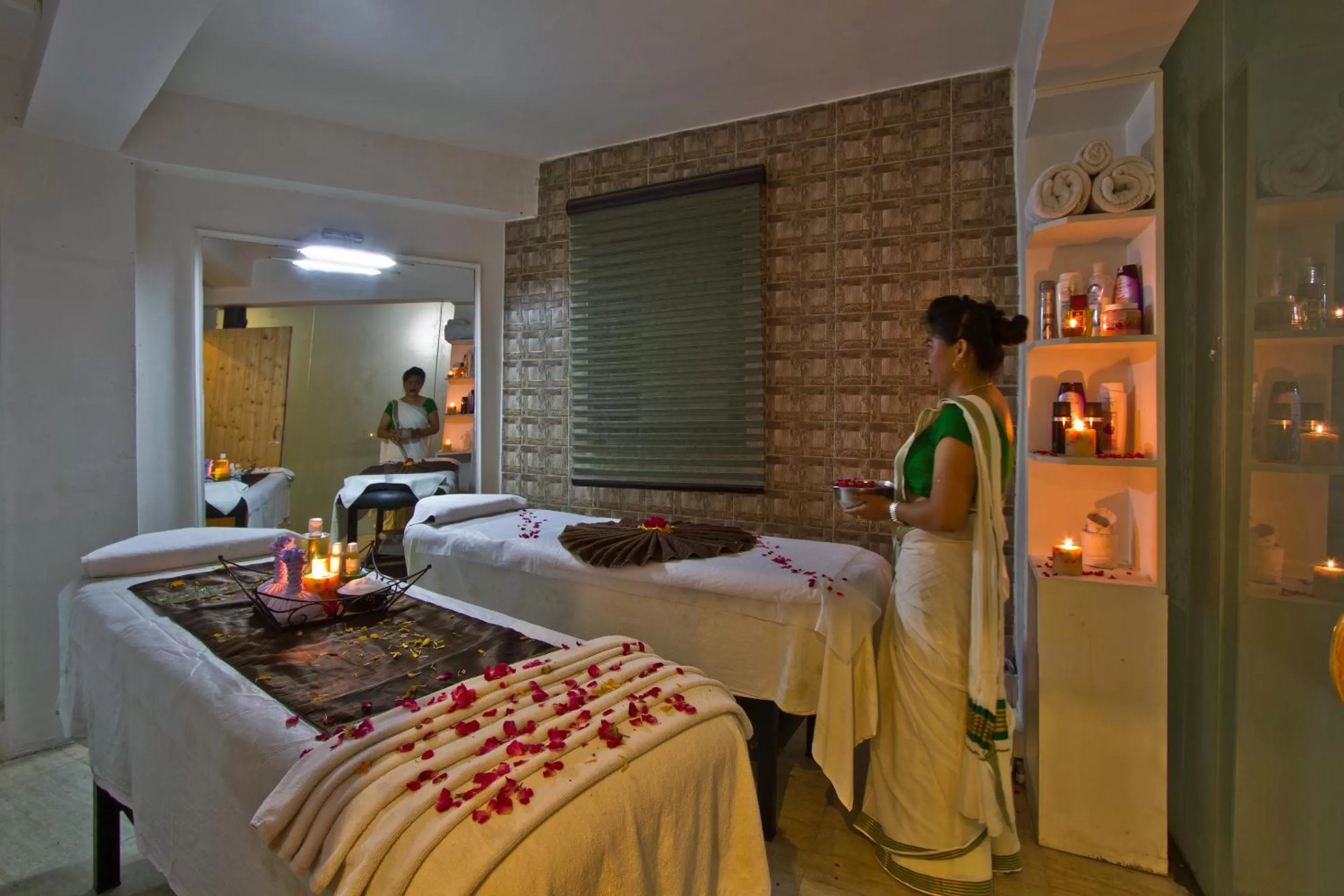Spa and wellness centre/facilities, Bed in Hotel Broadways Inn