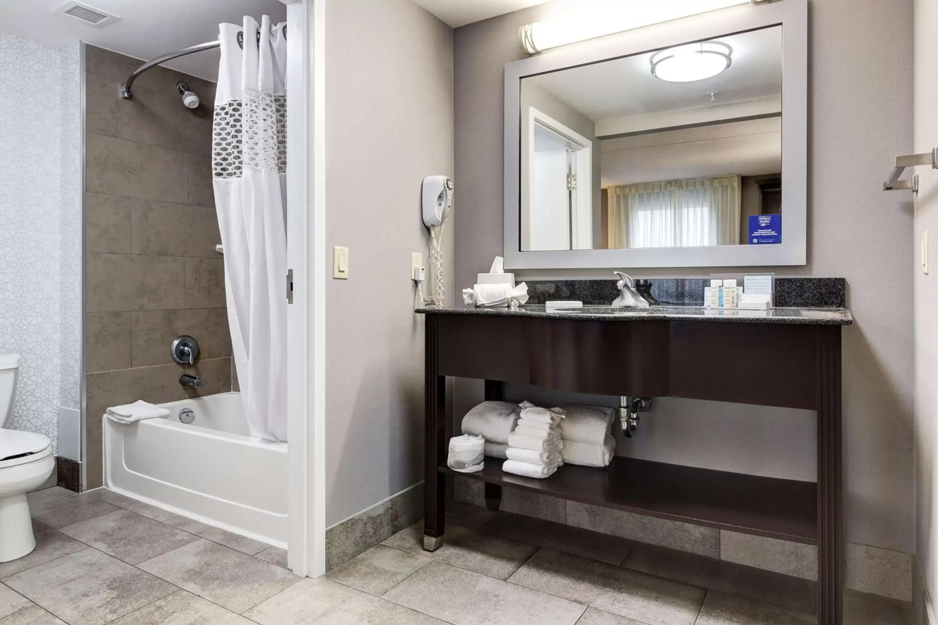 Bathroom in Hampton Inn & Suites by Hilton Brantford