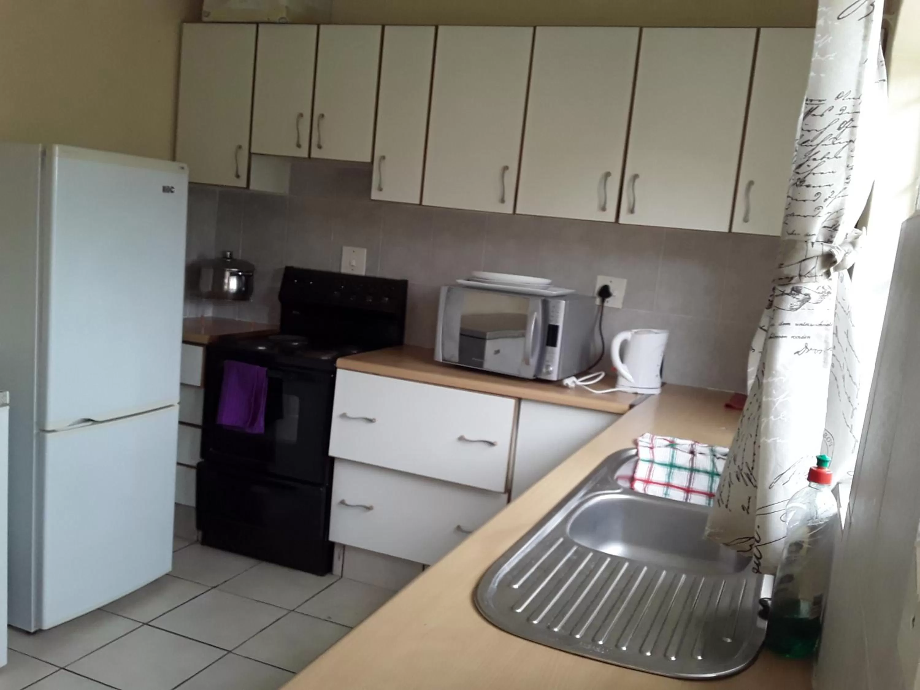Kitchen or kitchenette in Vuya Nathi Bed and Breakfast