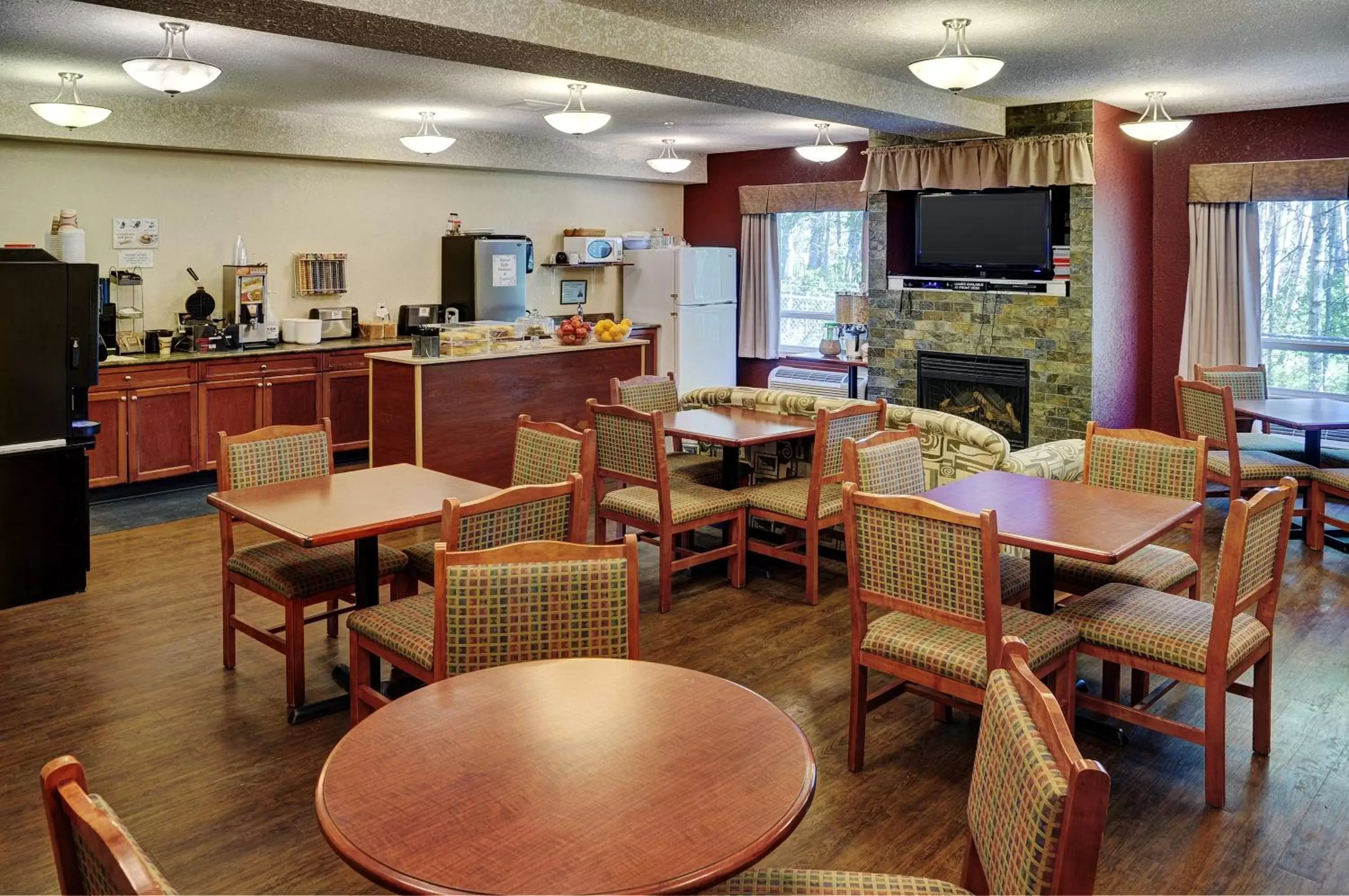 Restaurant/Places to Eat in Lakeview Inns & Suites - Chetwynd
