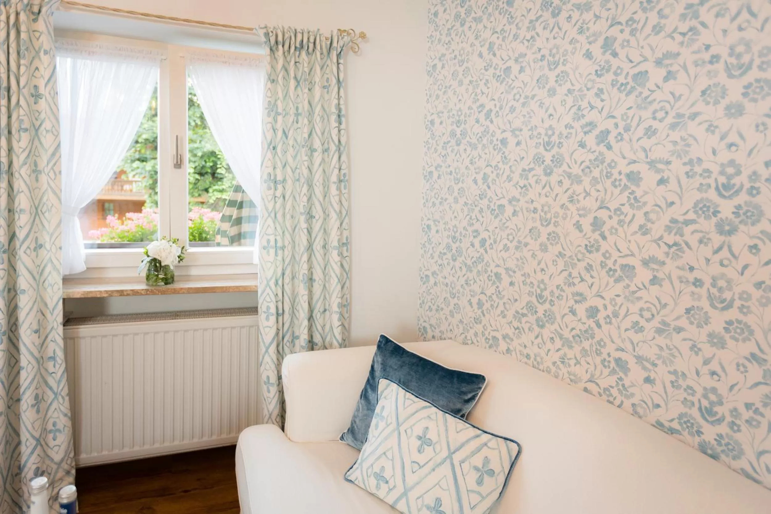 Photo of the whole room in Bio Design Boutique Landhaus St Georg