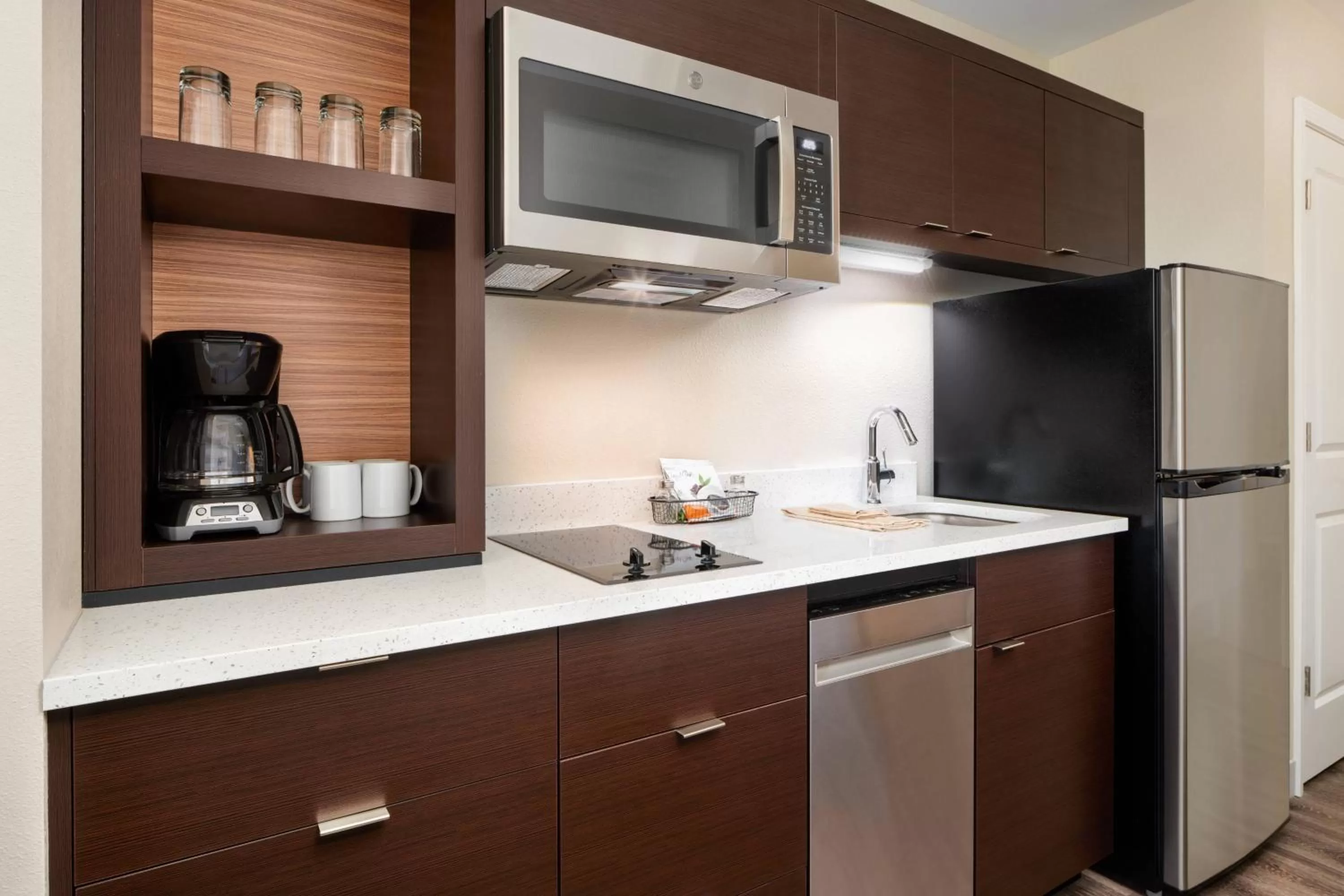 Kitchen or kitchenette in TownePlace Suites by Marriott Leesburg