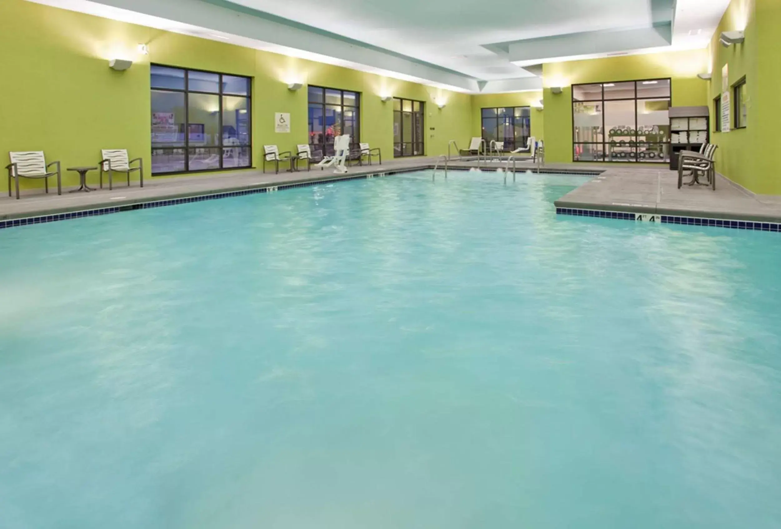 Swimming Pool in Hampton Inn Kearney