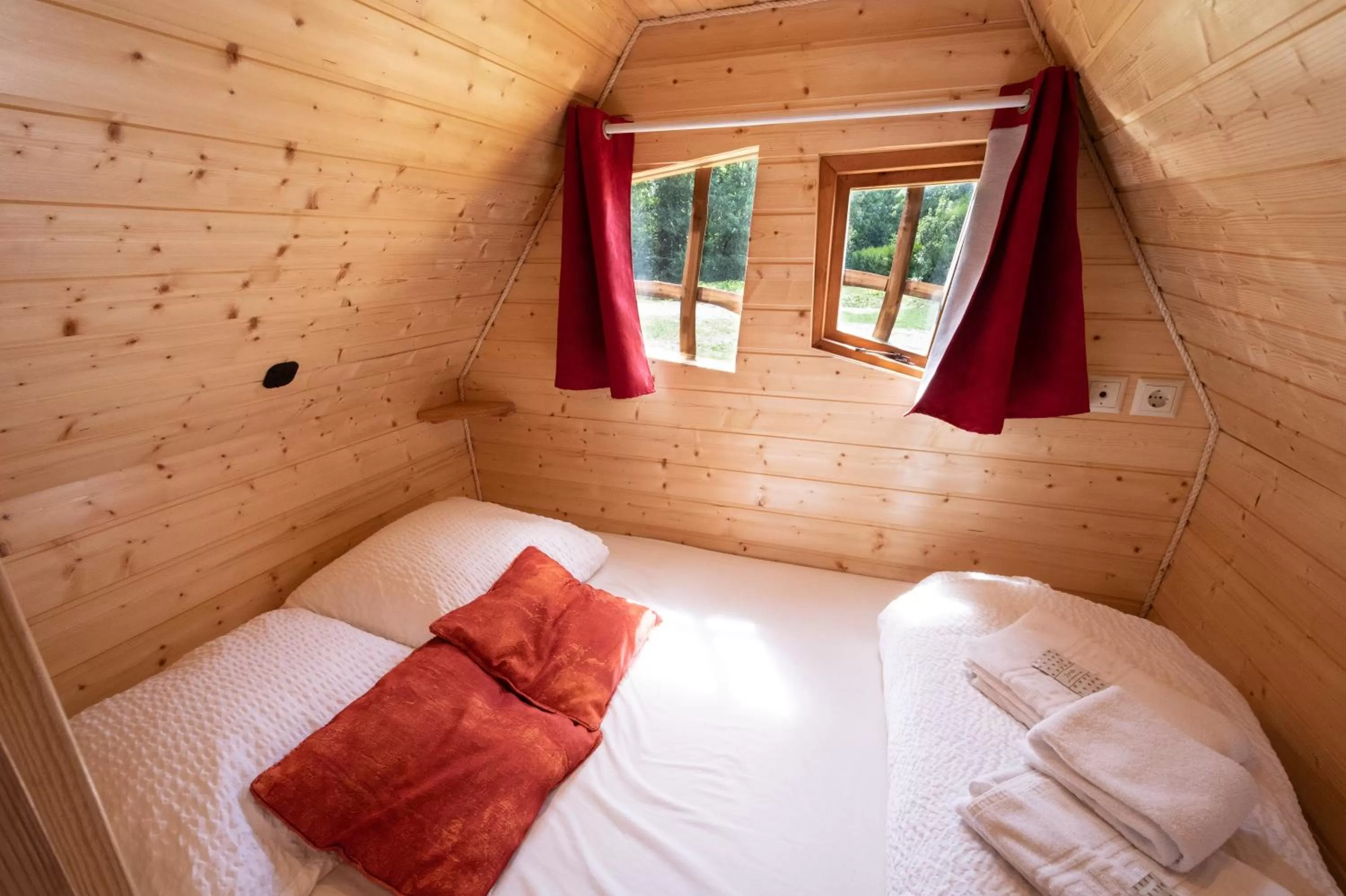 Bed in Le Village de la Champagne - Slowmoov