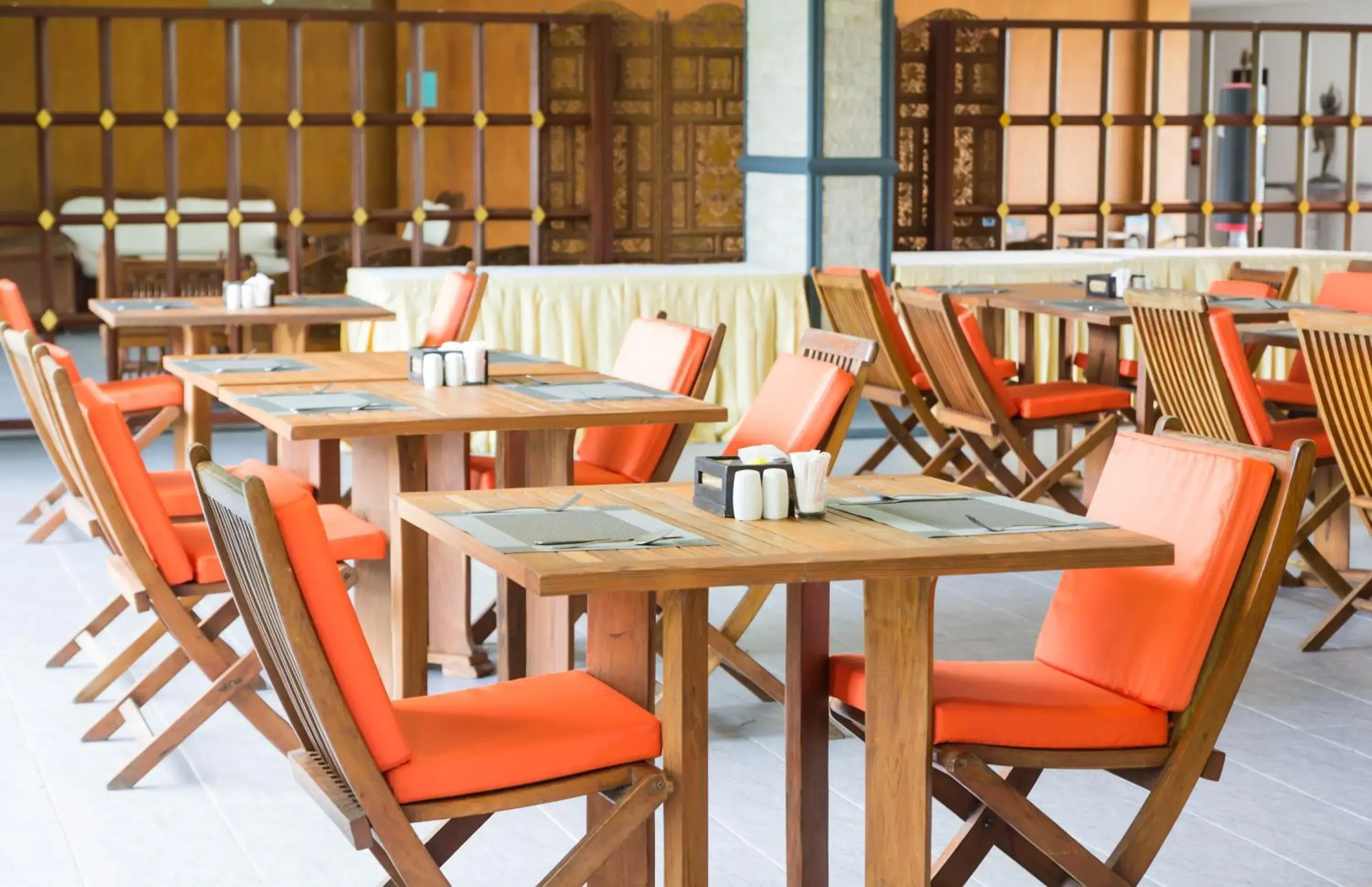 Restaurant/Places to Eat in Rajapruek Samui Resort - SHA Plus