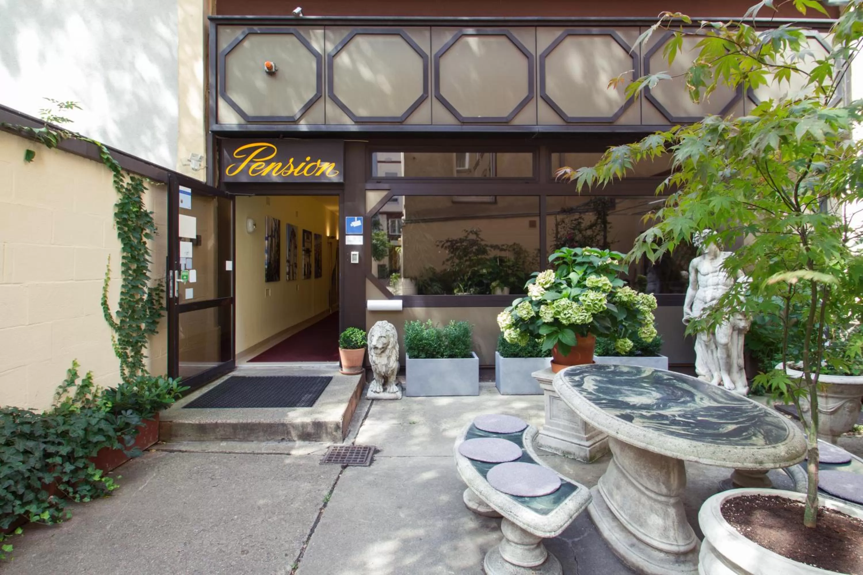 Patio in Pension Pharmador