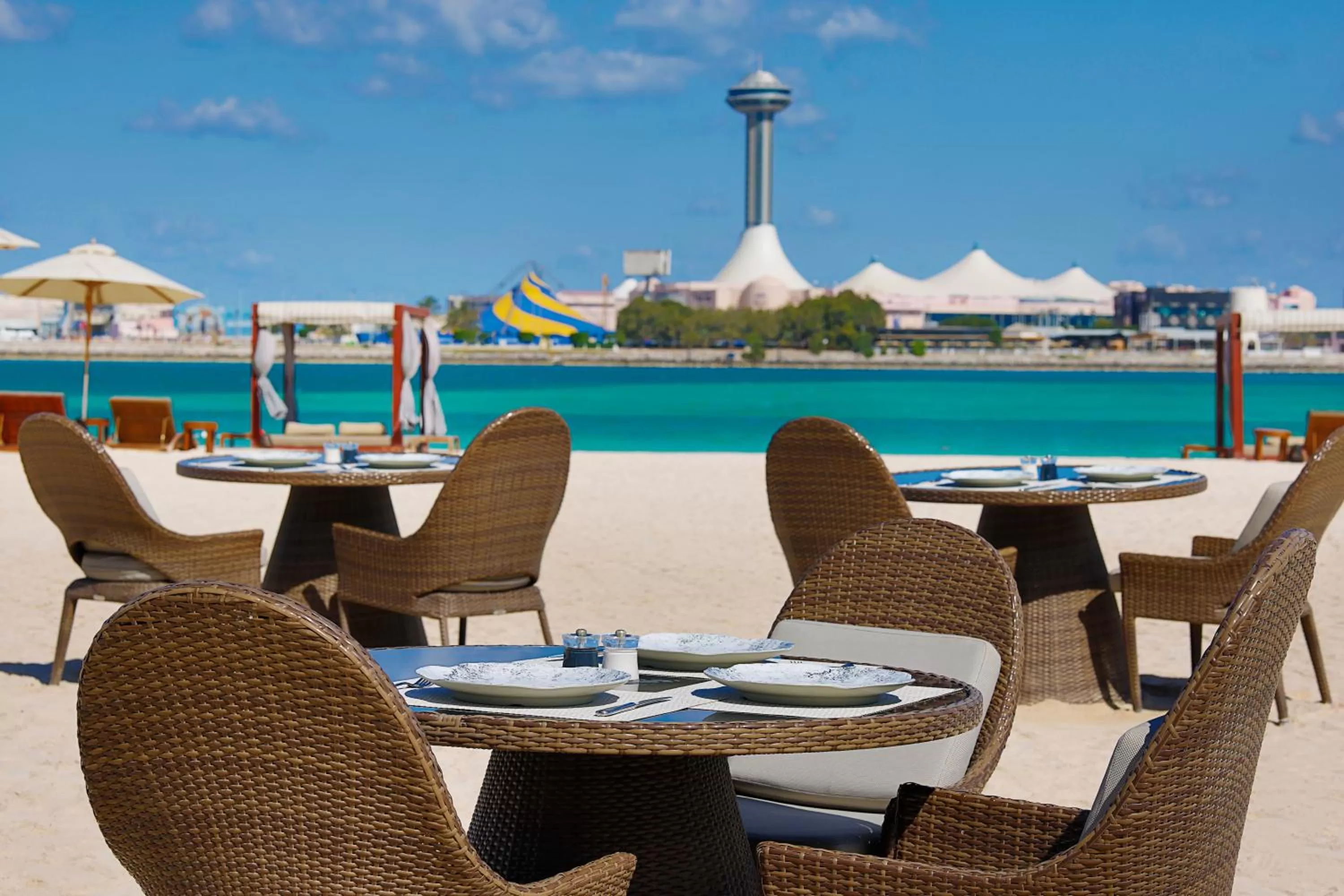 Restaurant/places to eat in The St. Regis Abu Dhabi